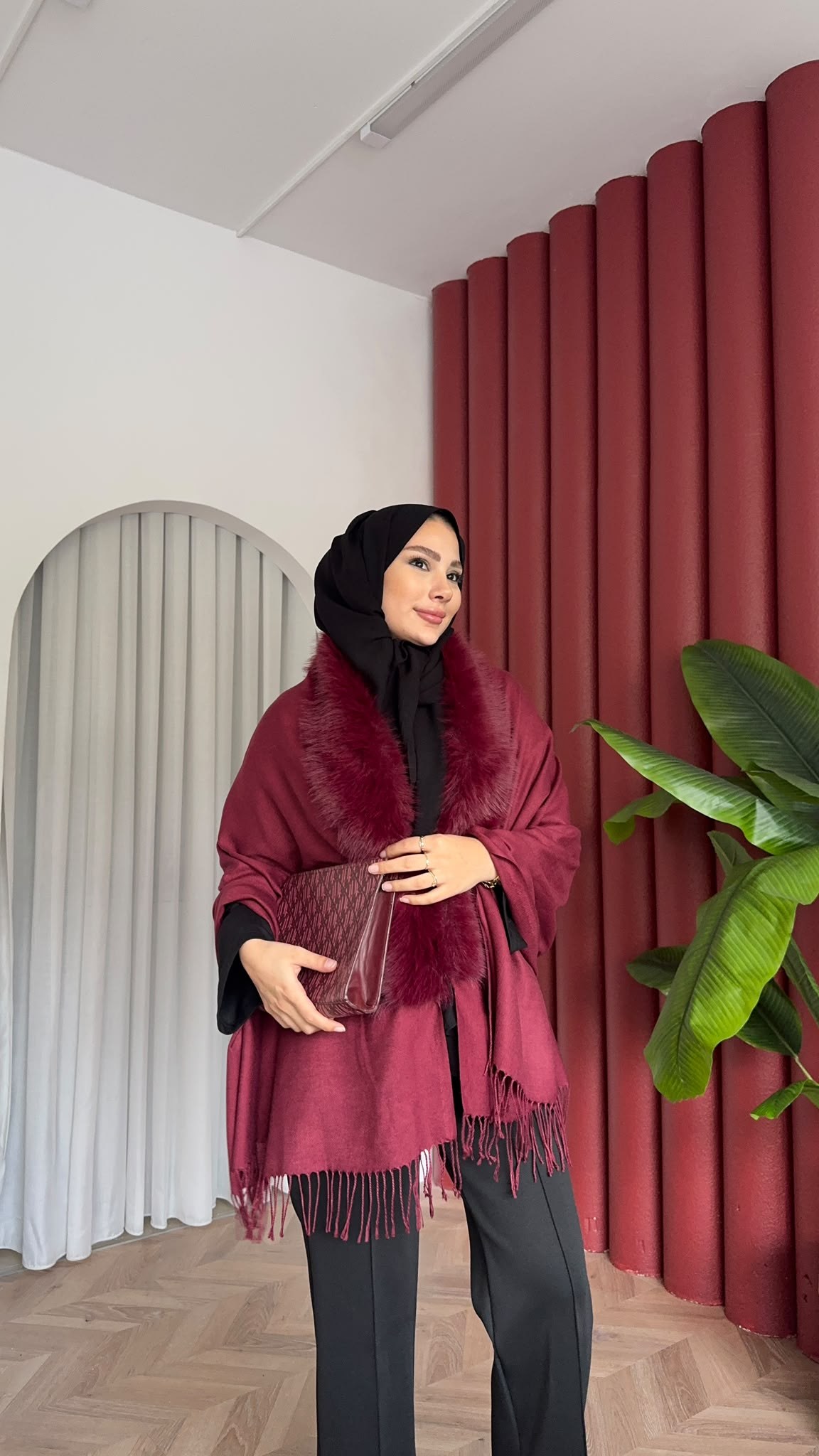 MEYSADESIGN OMUZ ATKISI Kürklü Atkı Bordo