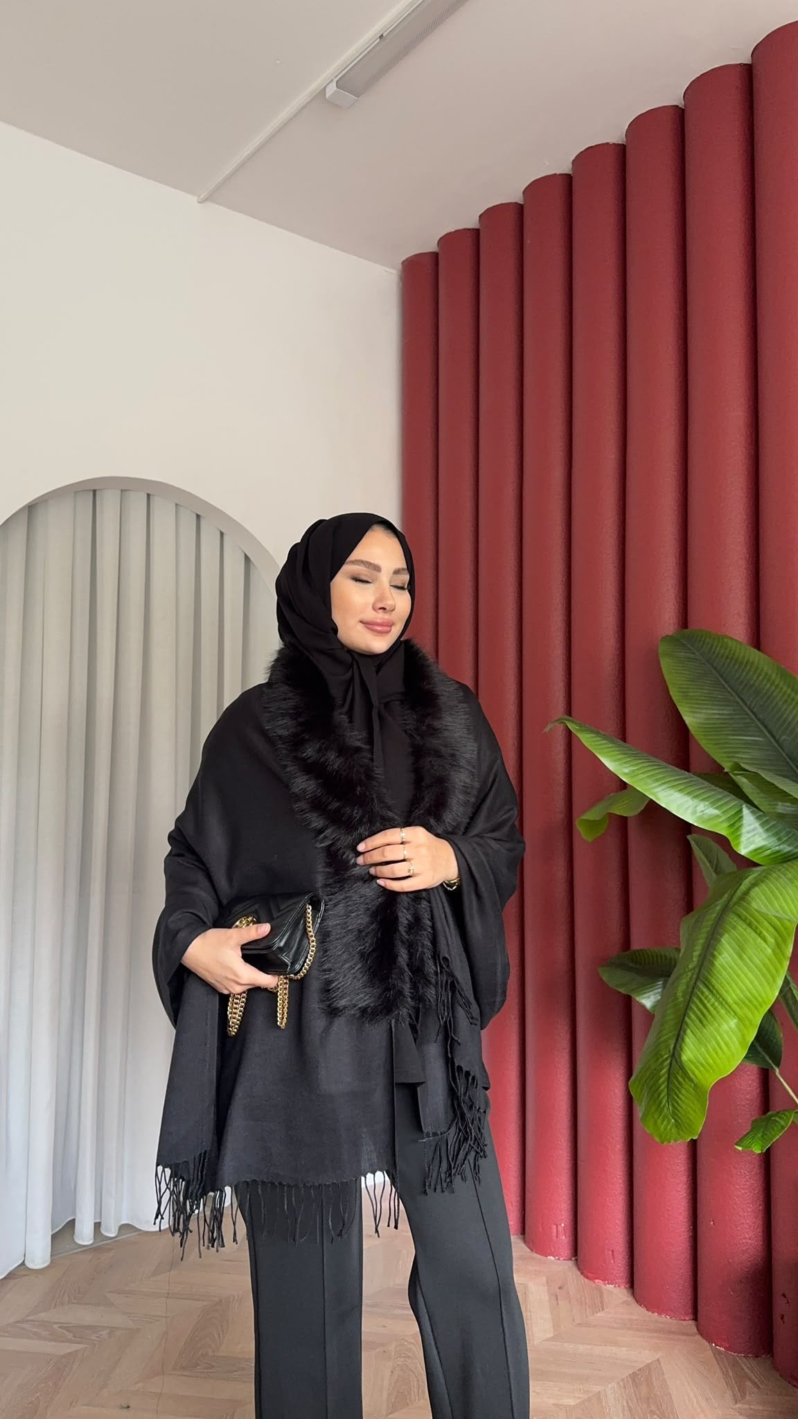 MEYSADESIGN OMUZ ATKISI Kürklü Atkı Siyah