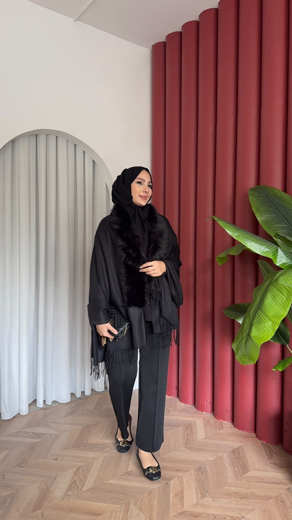 MEYSADESIGN OMUZ ATKISI Kürklü Atkı Siyah