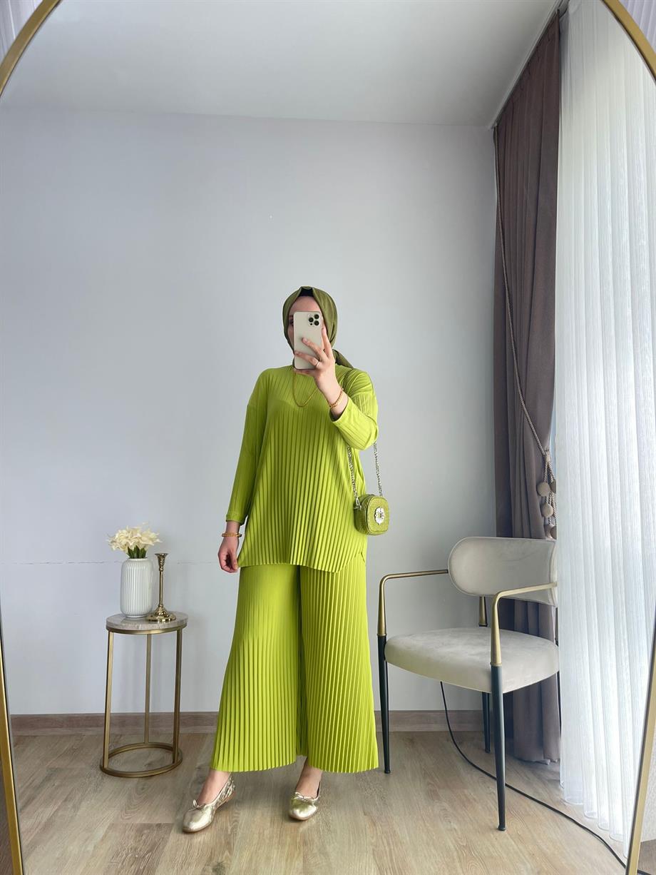 MEYSADESIGN PANTOLON TAKIM Piliseli Pantolonlu Tesettür Takım Fıstık Yeşili