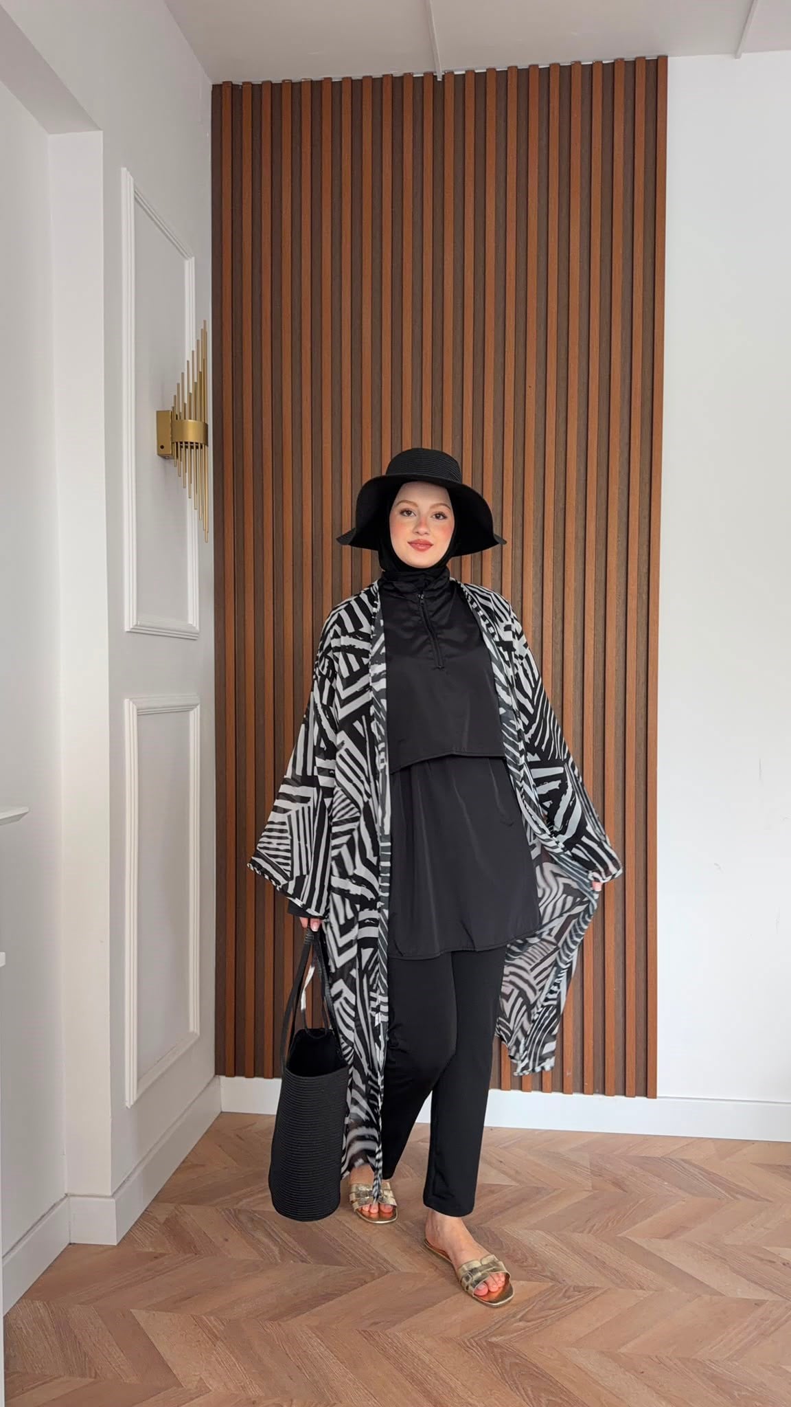 MEYSADESIGN TESETTÜR PAREO Bloom Siyah Desenli Şifon Pareo