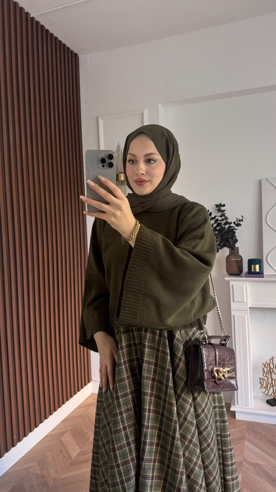 MEYSADESIGN TESETTÜR TRİKO Crop Etek Üstü Kazak Haki