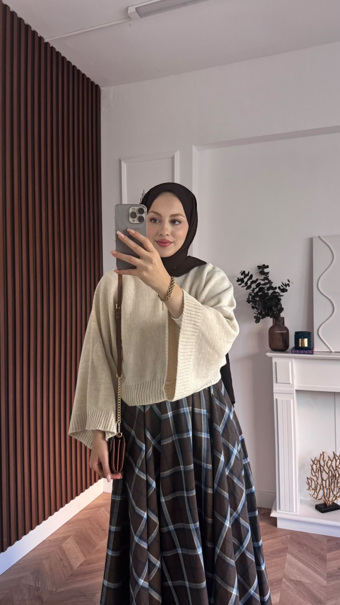 MEYSADESIGN TESETTÜR TRİKO Crop Etek Üstü Kazak Bej