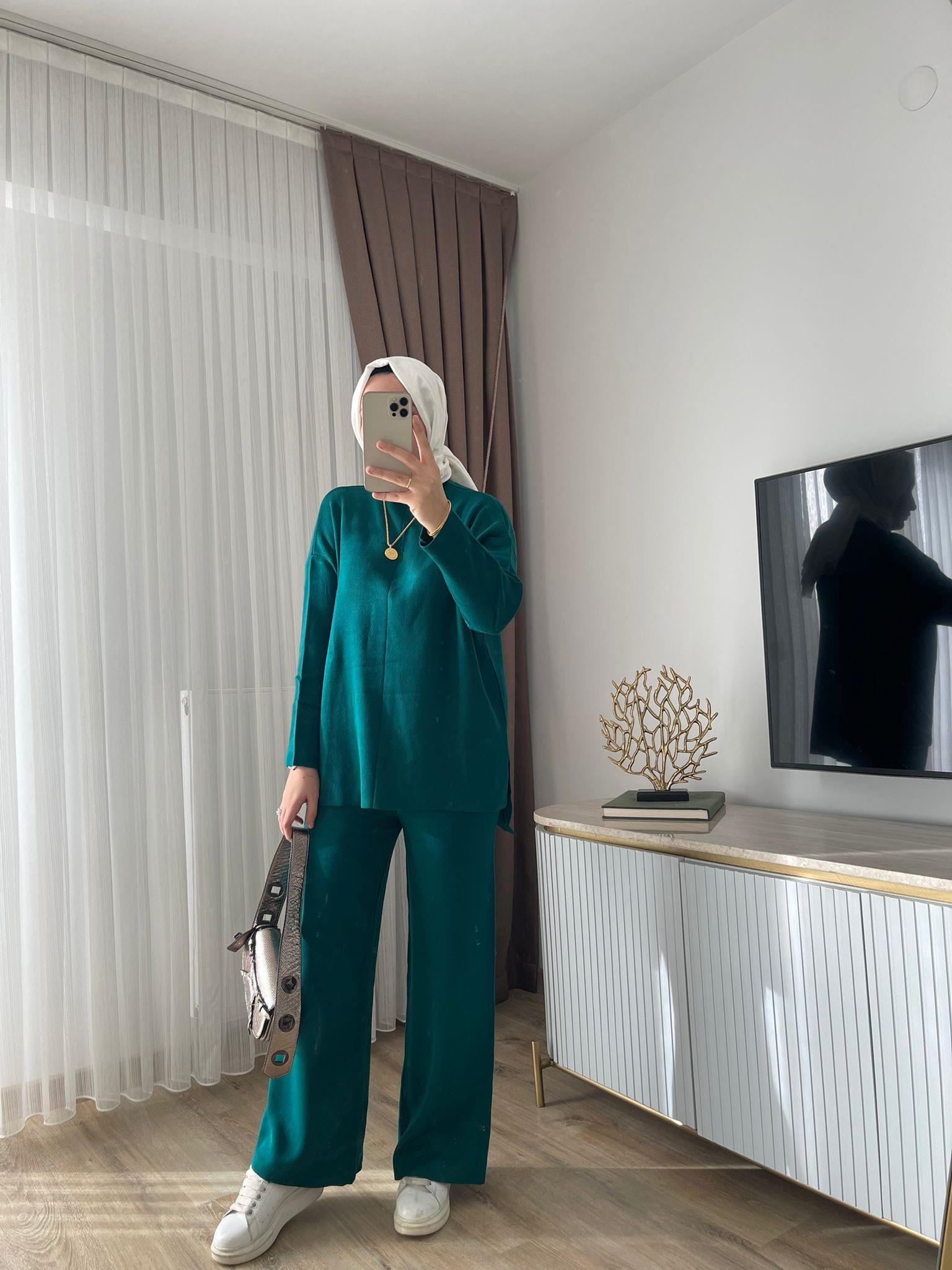 MEYSADESIGN TESETTÜR TRİKO Dik Yaka Triko Takım Zümrüt Yeşili