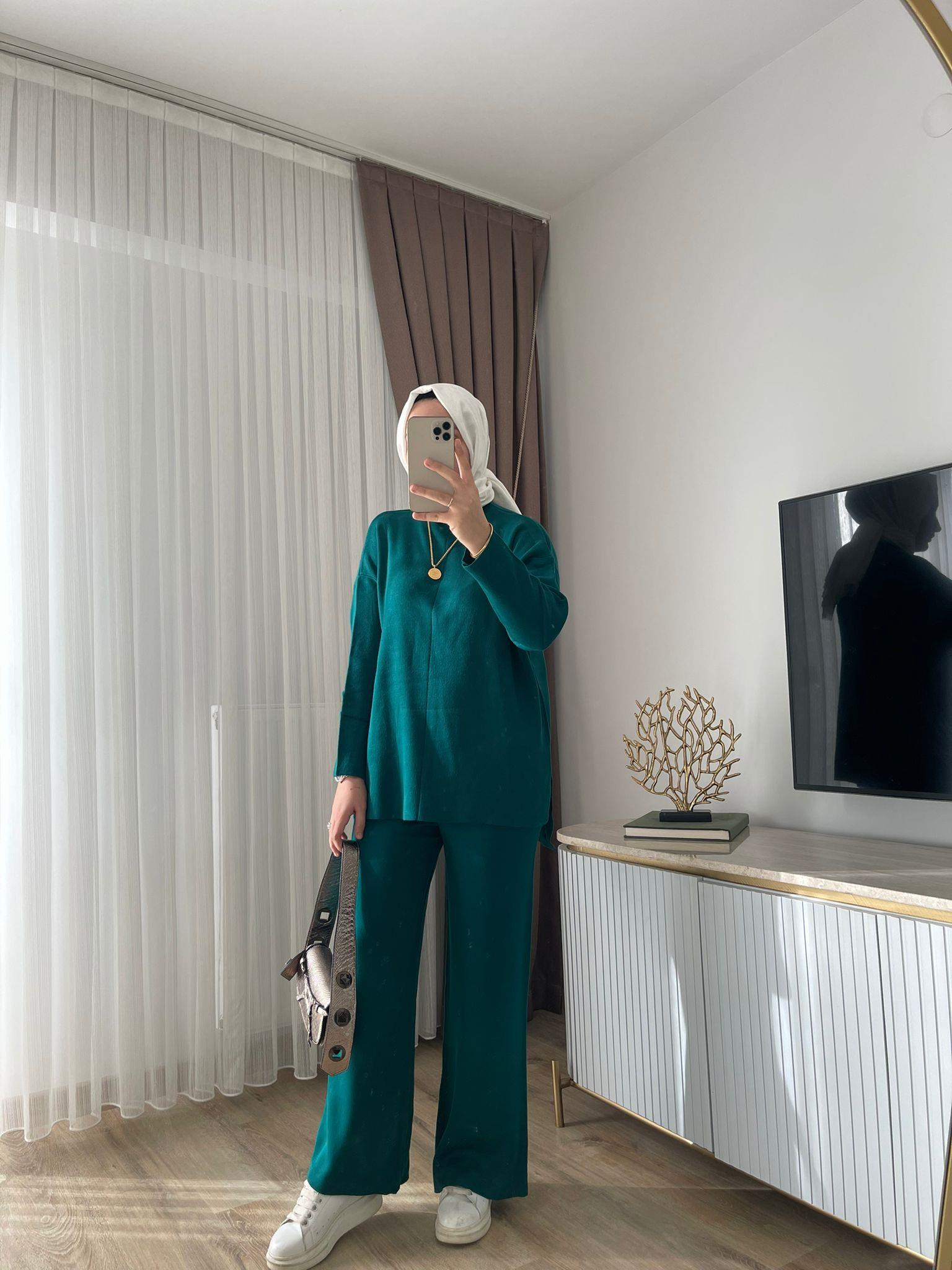 MEYSADESIGN TESETTÜR TRİKO Dik Yaka Triko Takım Zümrüt Yeşili