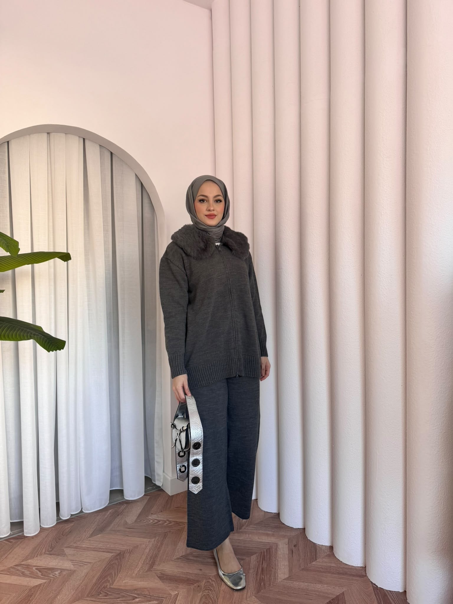 MEYSADESIGN TESETTÜR TRİKO Seyyar Kürk Yakalı Triko Takım Gri