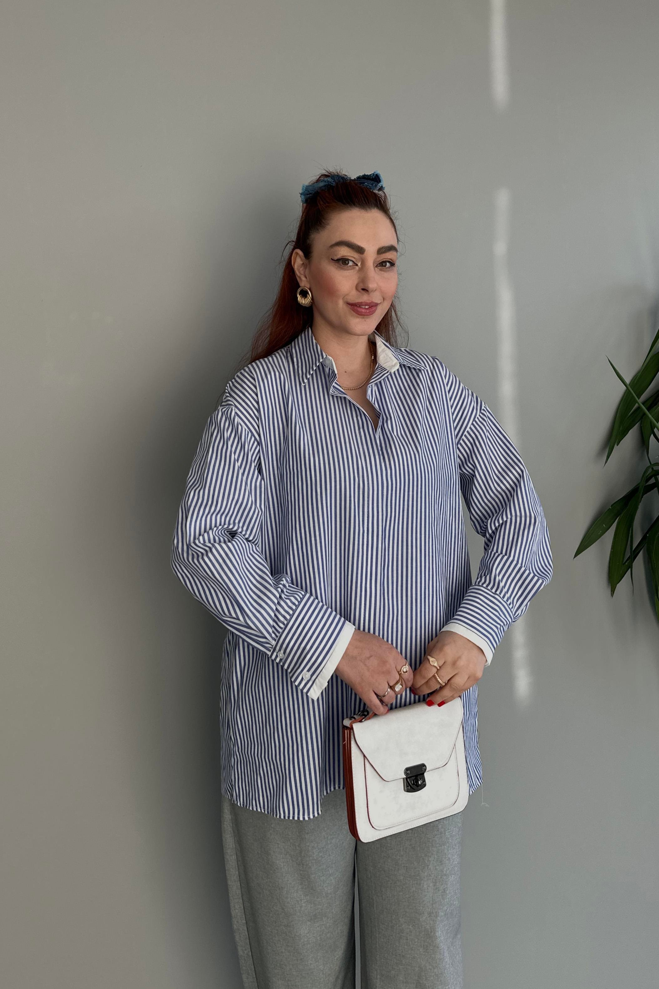 Zara Model Mavi Çizgili Gömlek