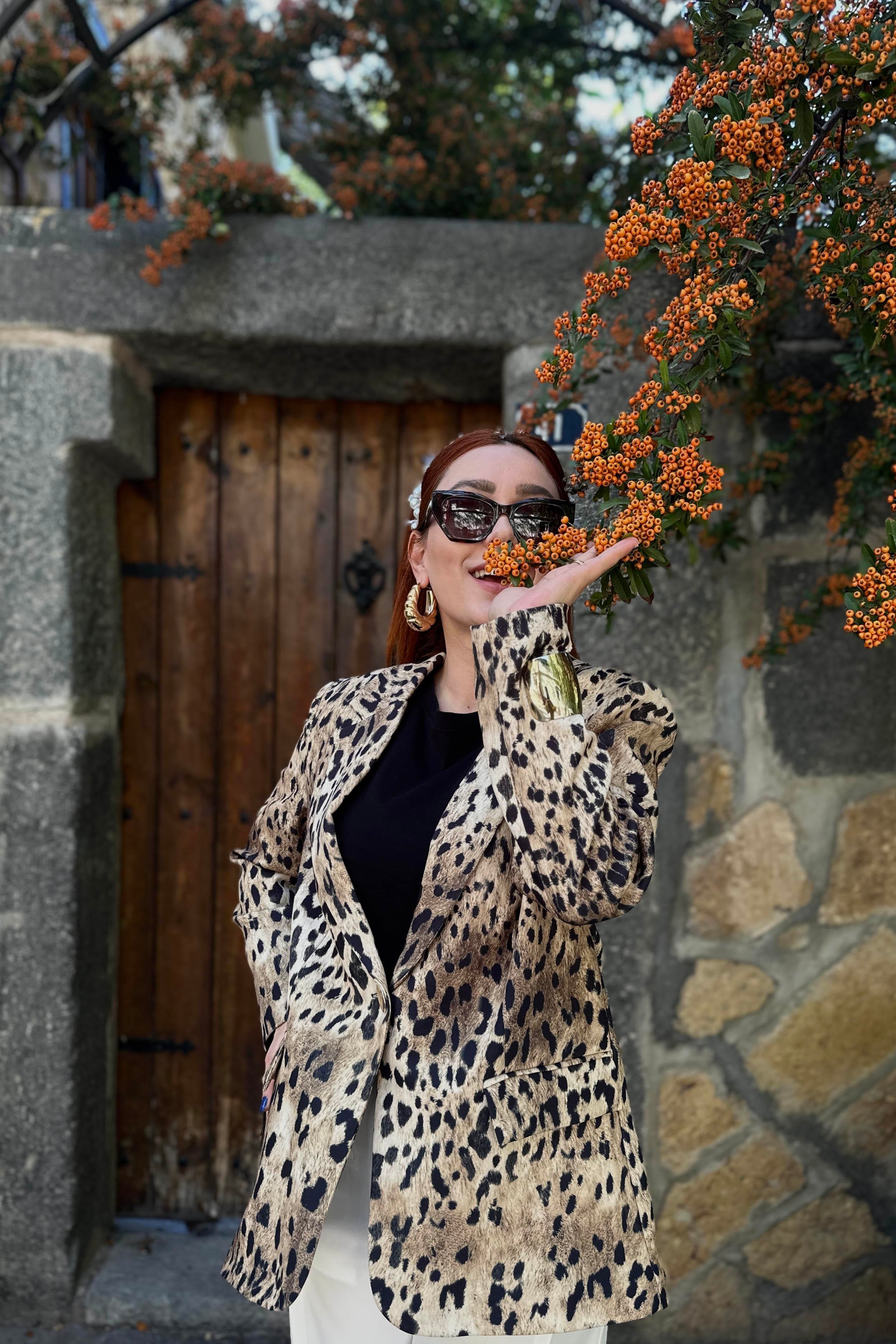 Leopar Desenli Blazer Ceket