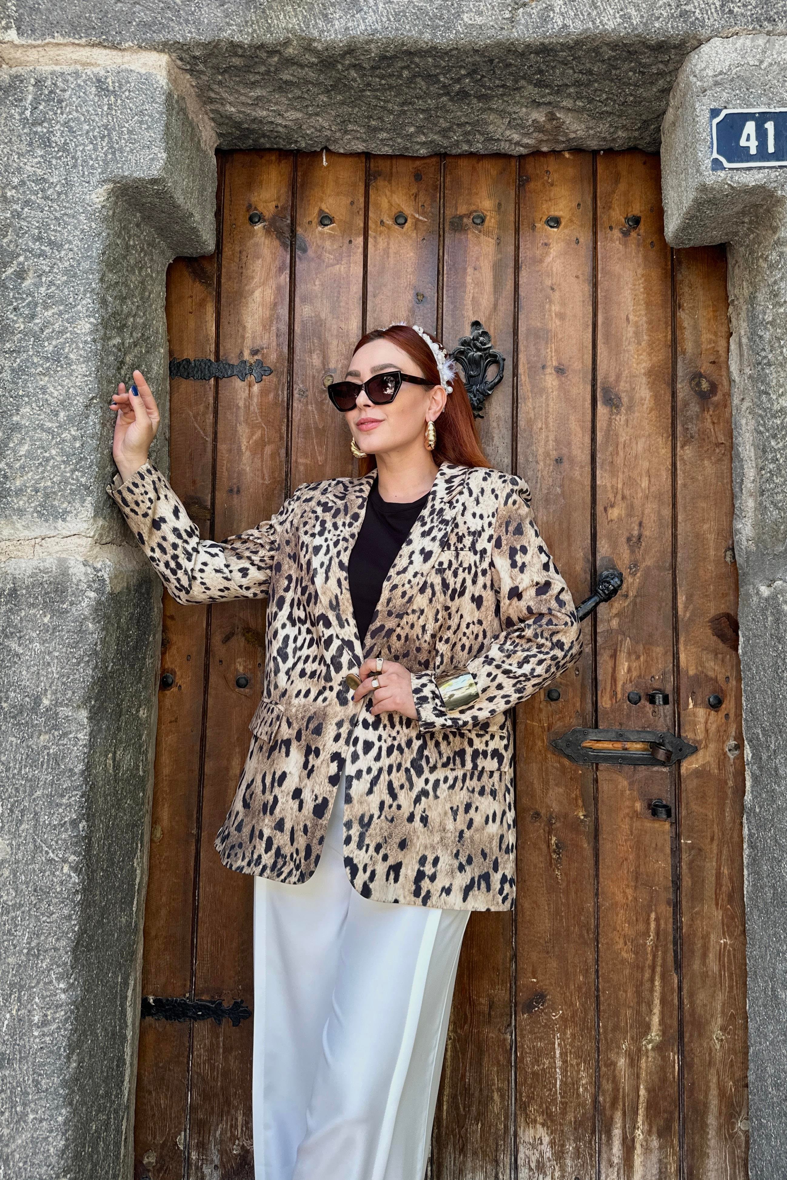 Leopar Desenli Blazer Ceket