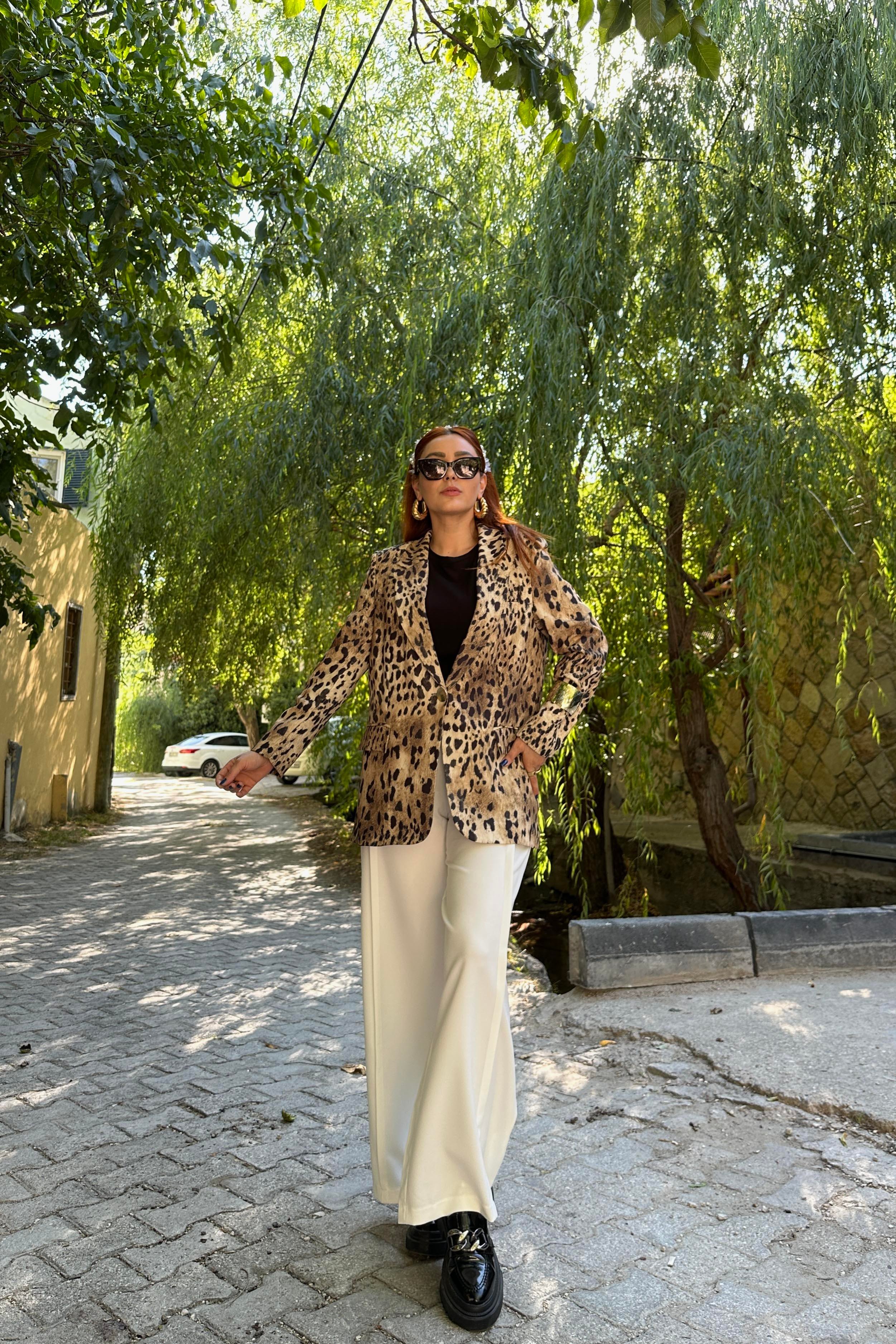 Leopar Desenli Blazer Ceket