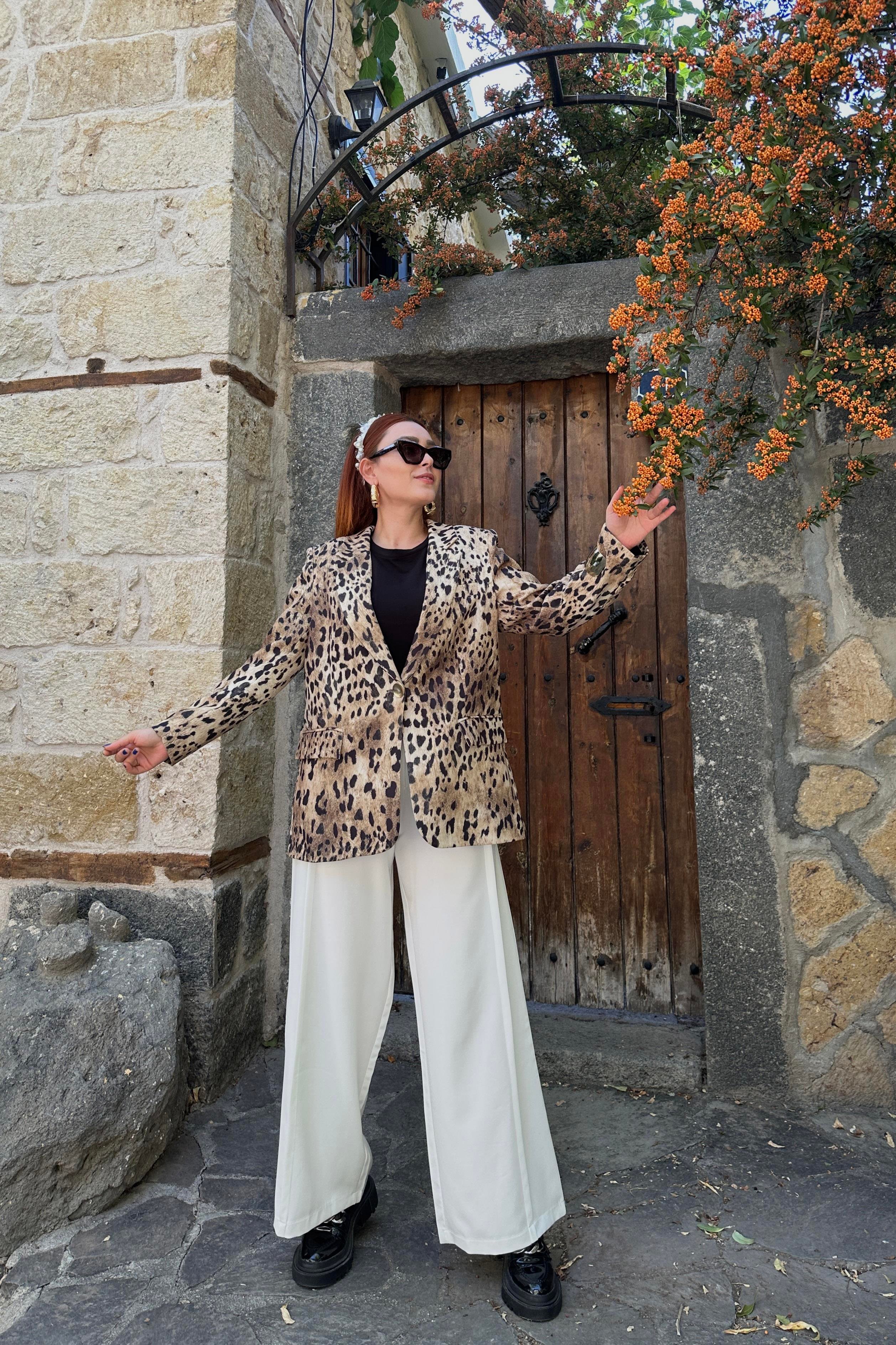 Leopar Desenli Blazer Ceket
