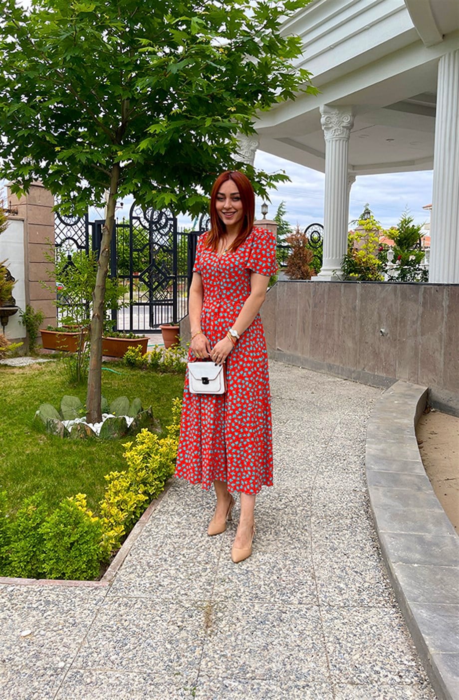 Kolları Lastik Detaylı Pamuklu Elbise