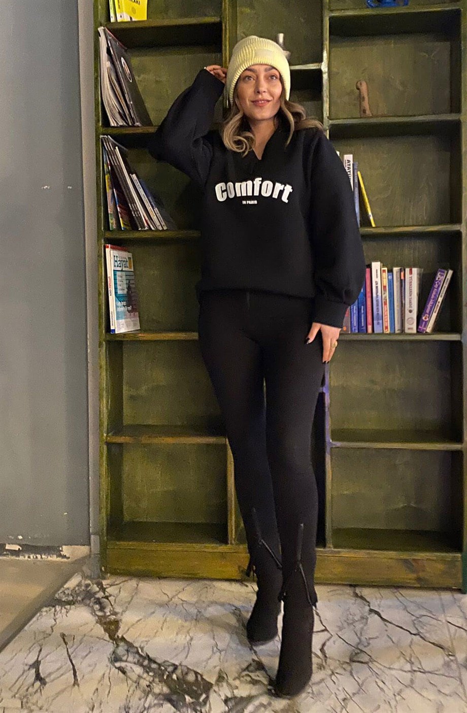 V Yaka Balon Kol Sweatshirt