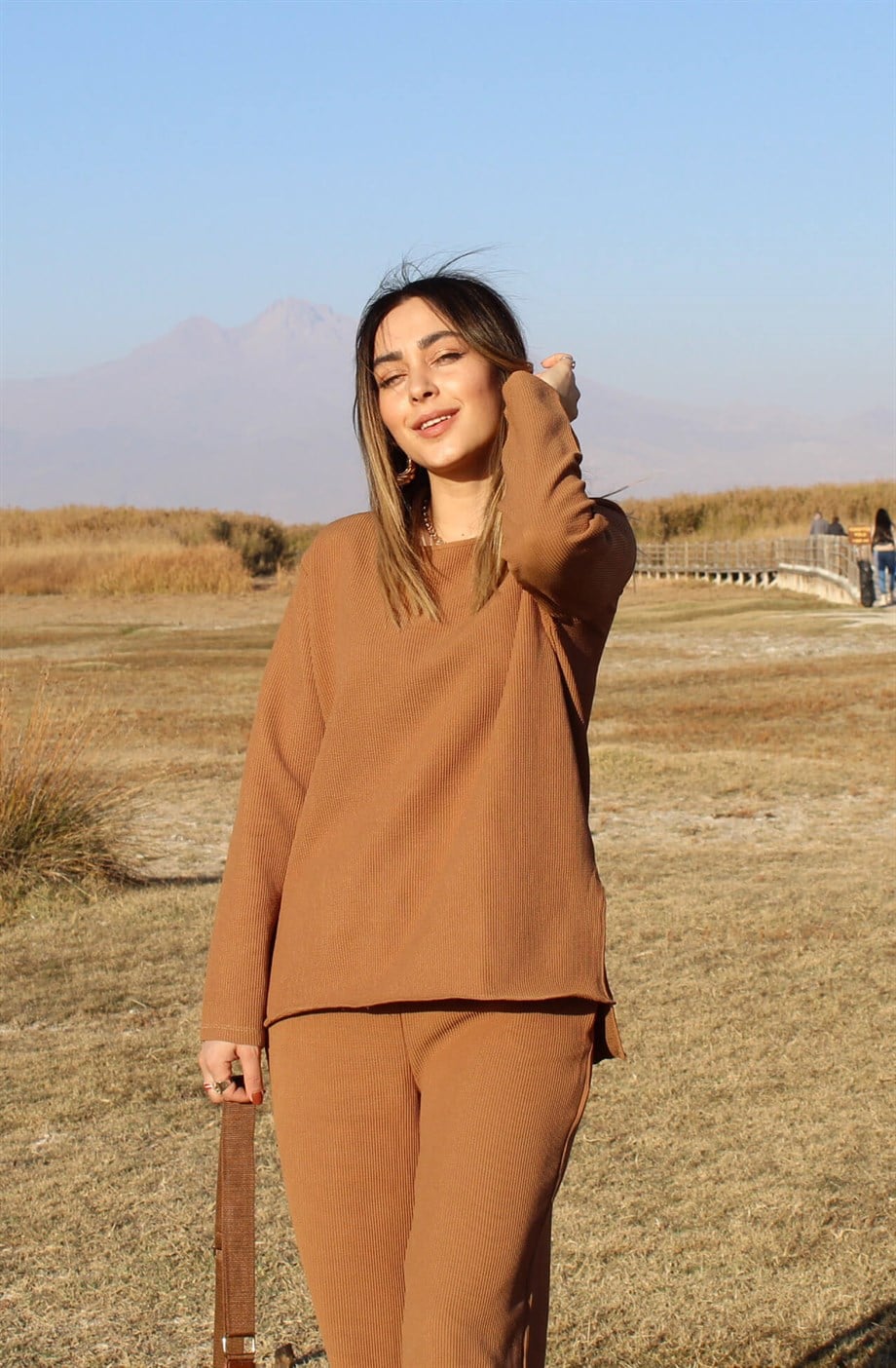 Kahve Fitil Detaylı Takım