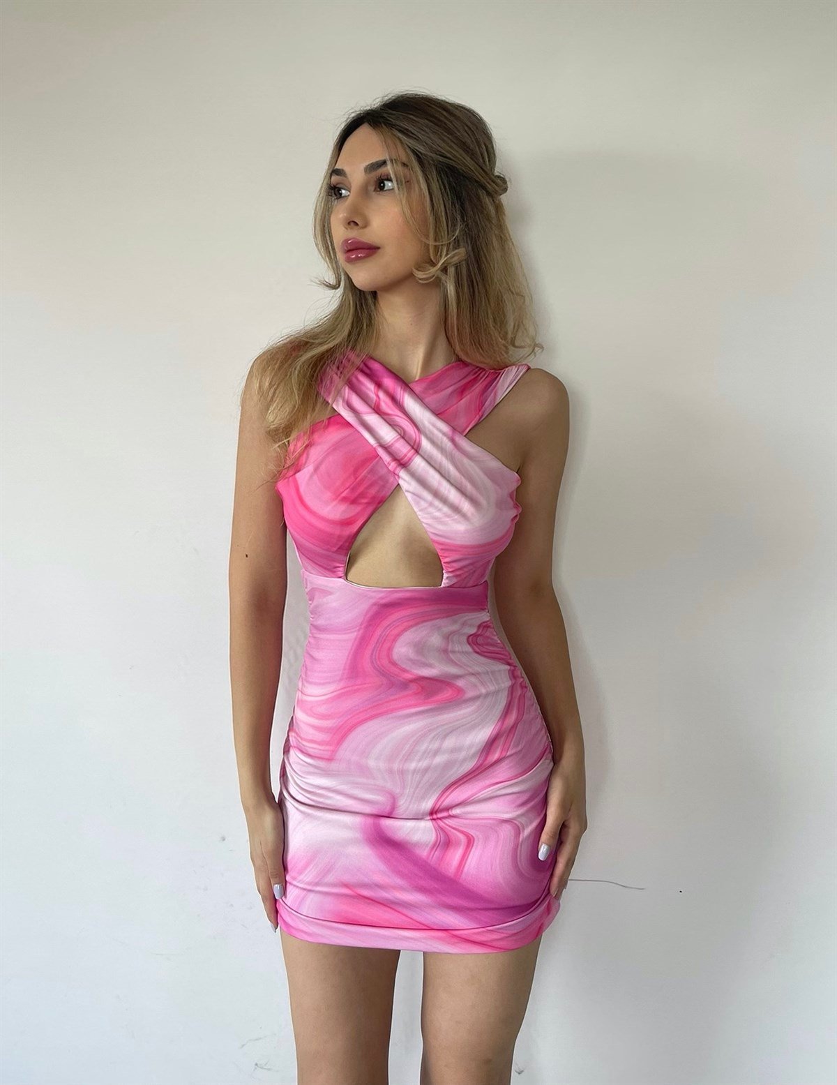 Dolly Elbise Pembe