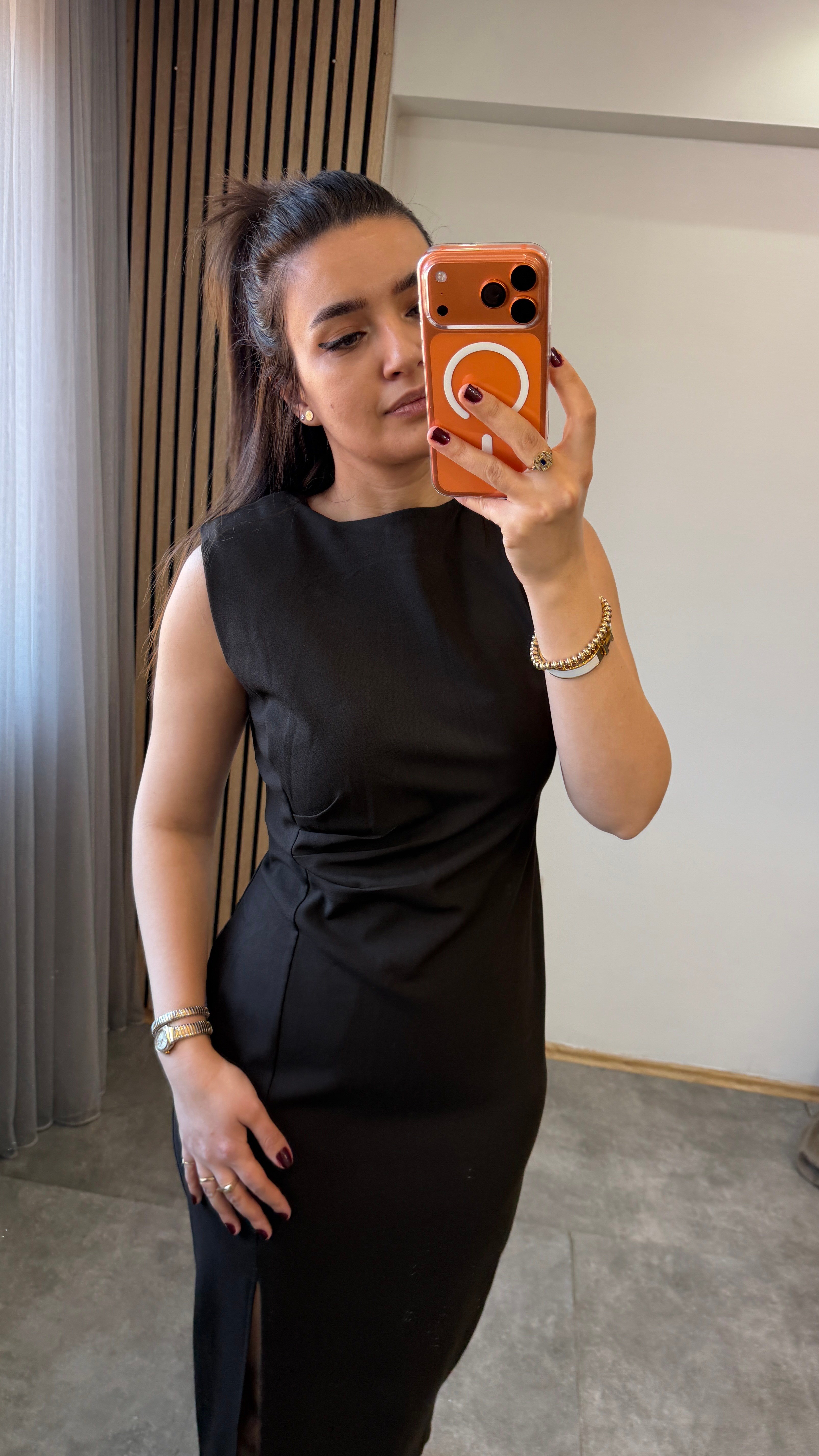 BÜZGÜ DETAYLI ELBİSE KAHVE