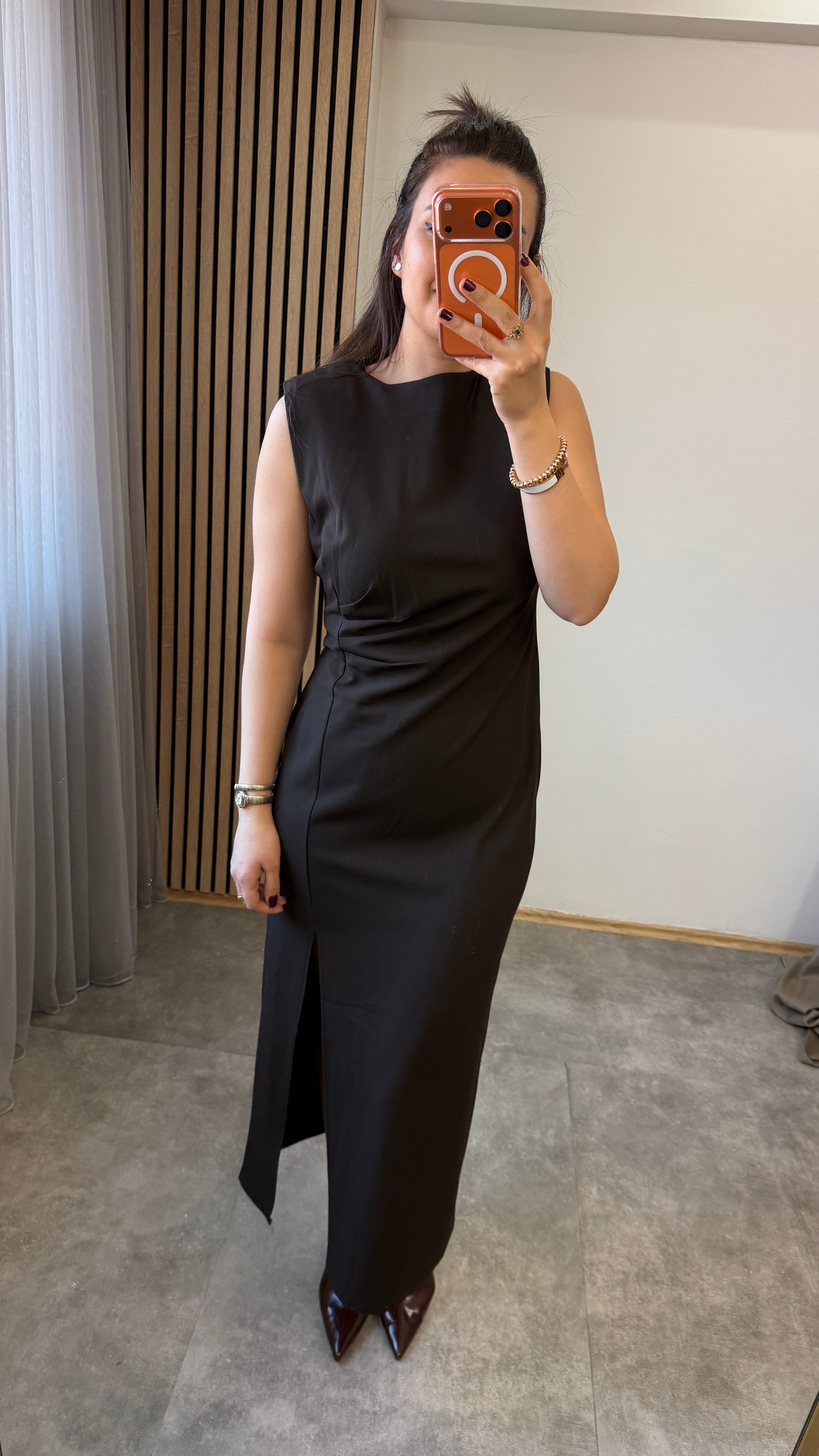 BÜZGÜ DETAYLI ELBİSE KAHVE