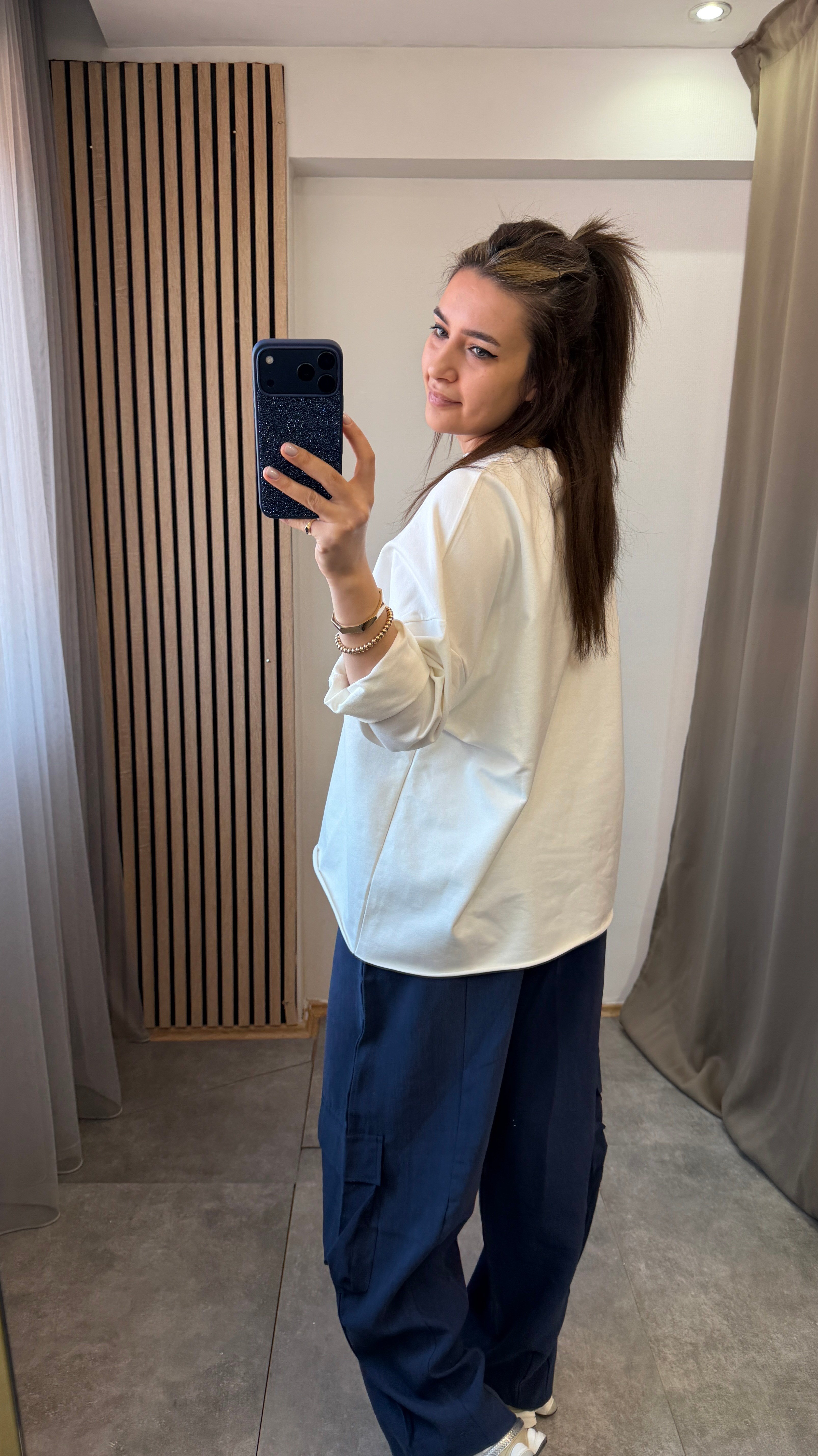 İKİ İPLİK BEYAZ SWEATSHIRT