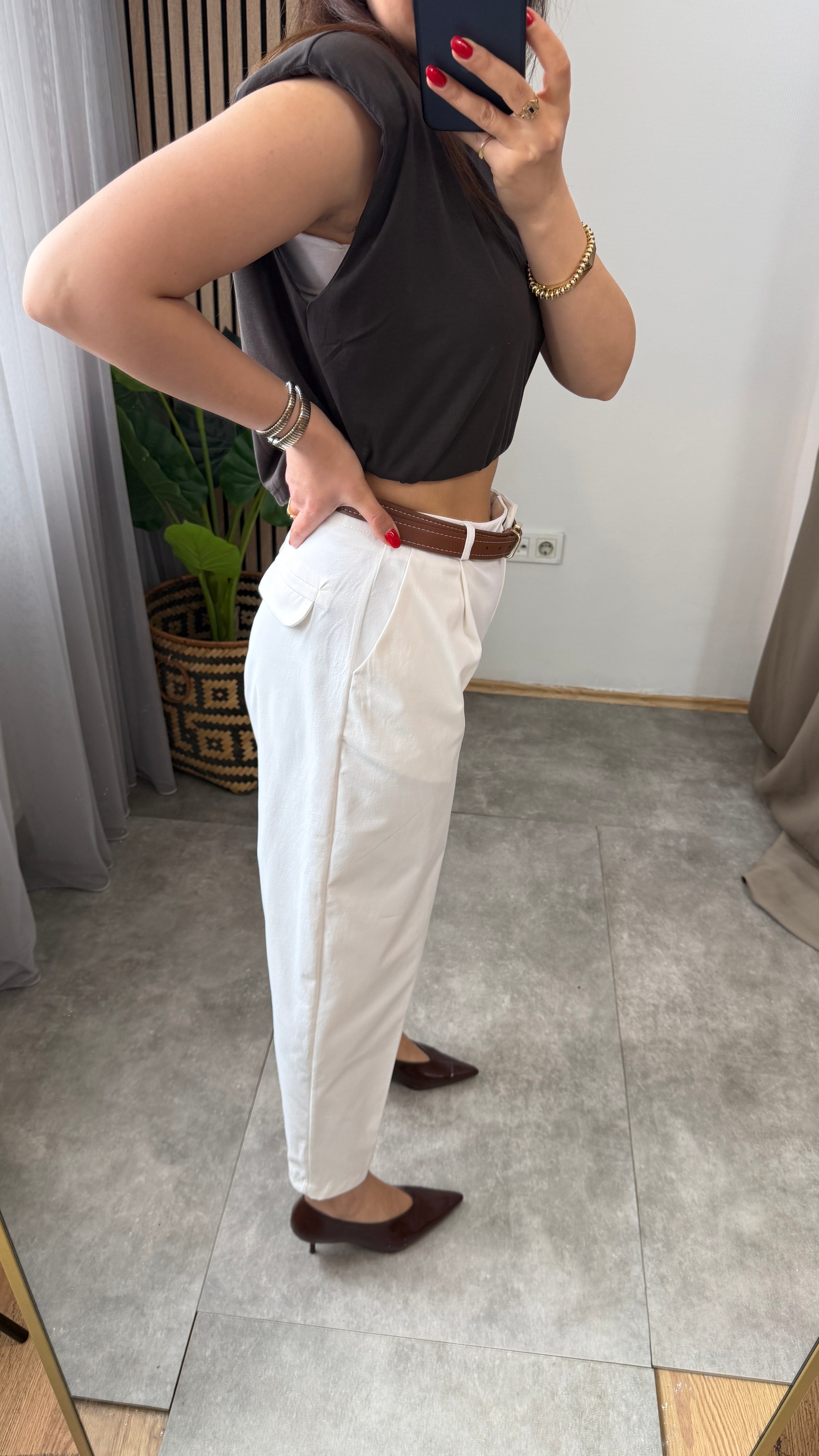 KEMERLİ HAVUÇ PANTALON