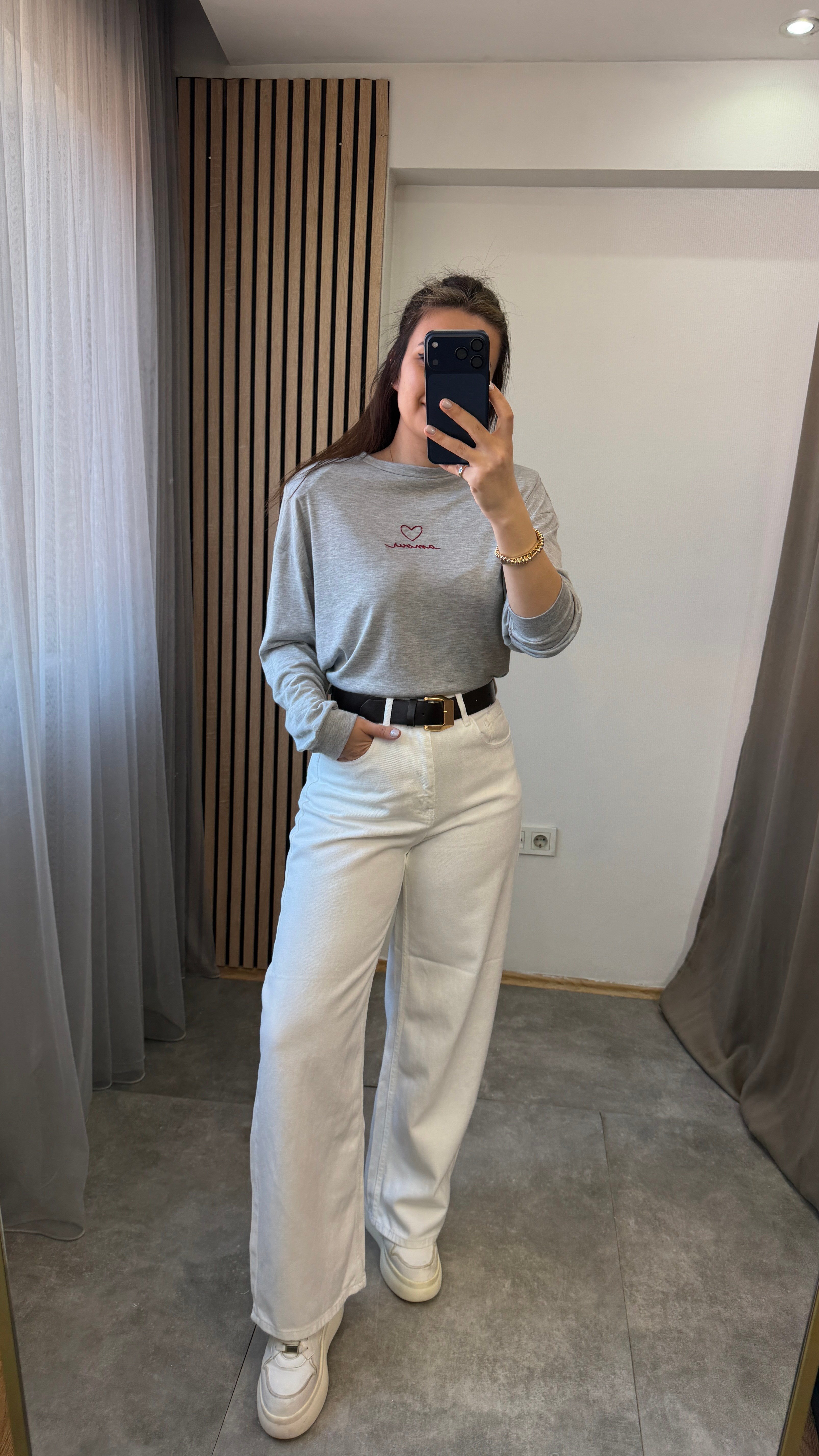NAKIŞ DETAYLI MODAL BLUZ