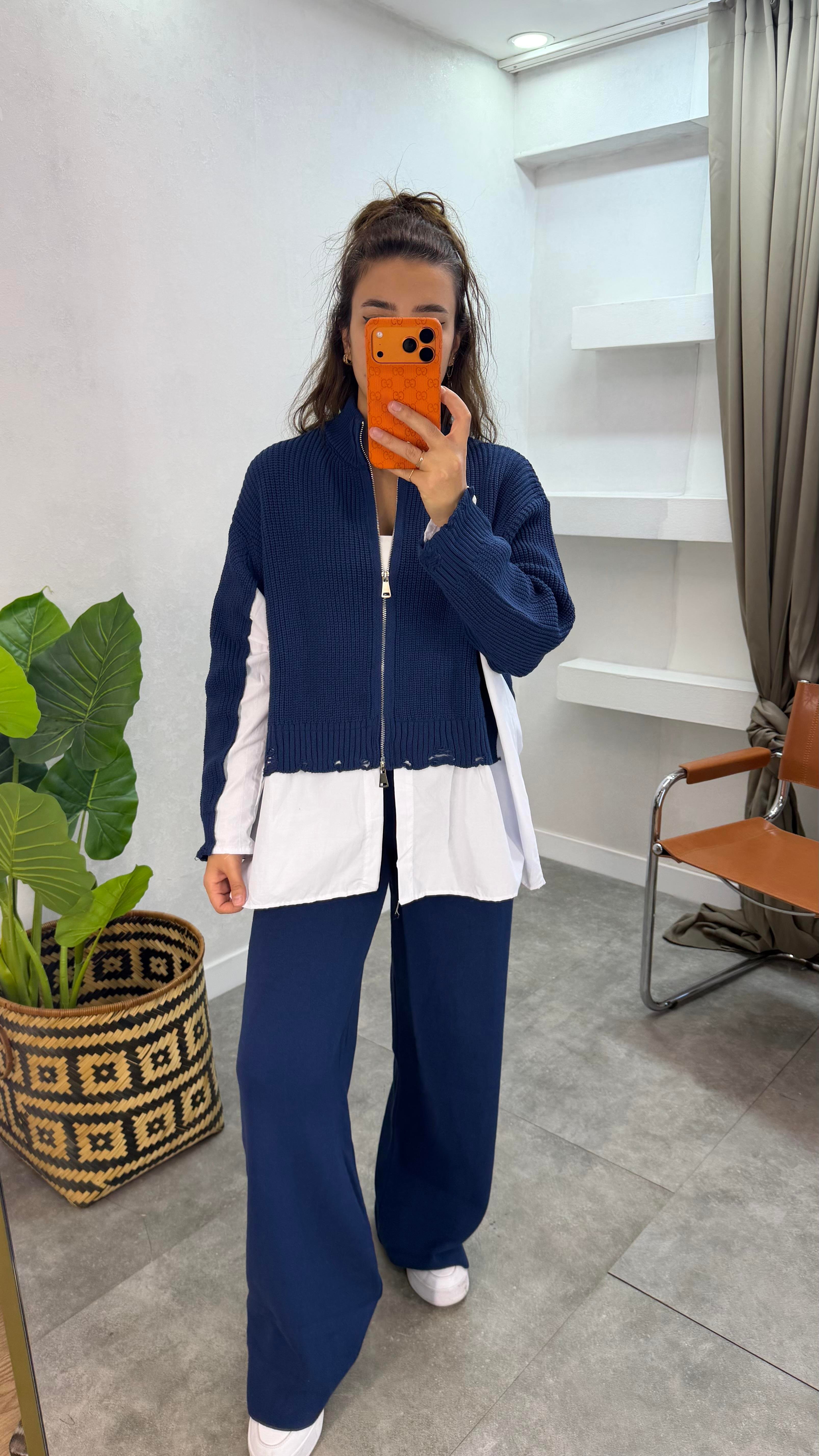 POPLİN DETAY TRİKO TAKIM LACİ