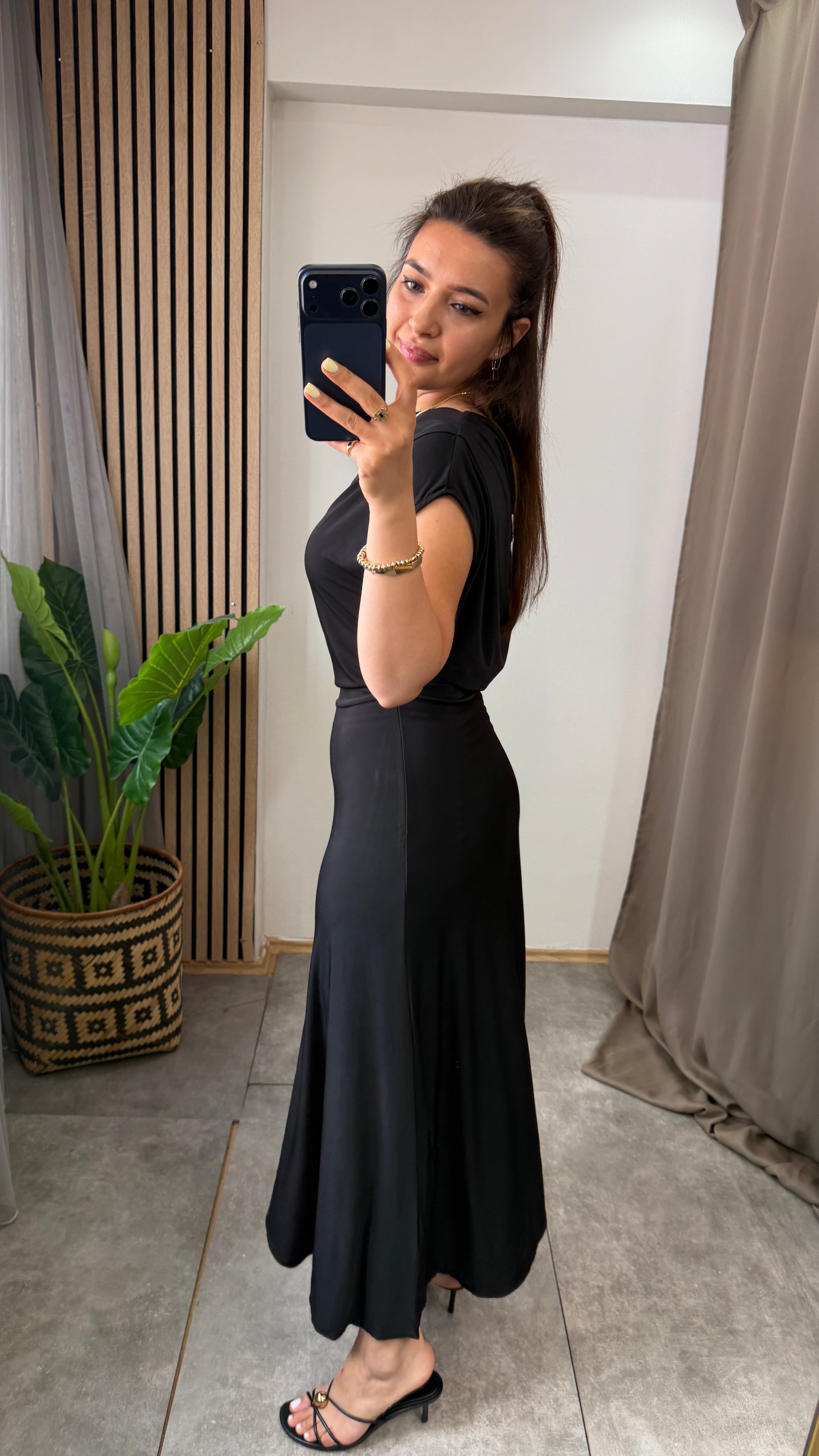 SARA ELBİSE SİYAH