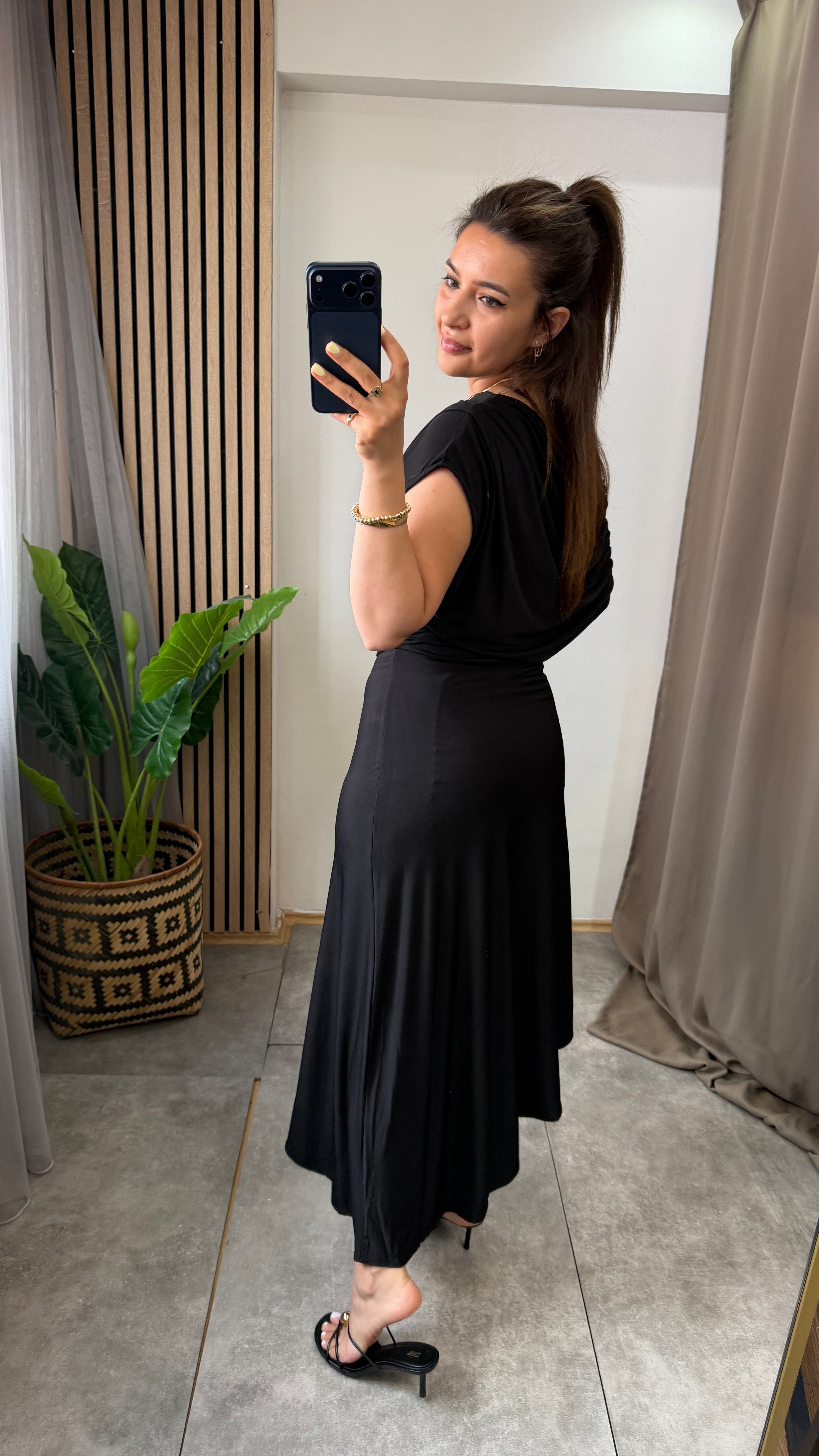 SARA ELBİSE SİYAH