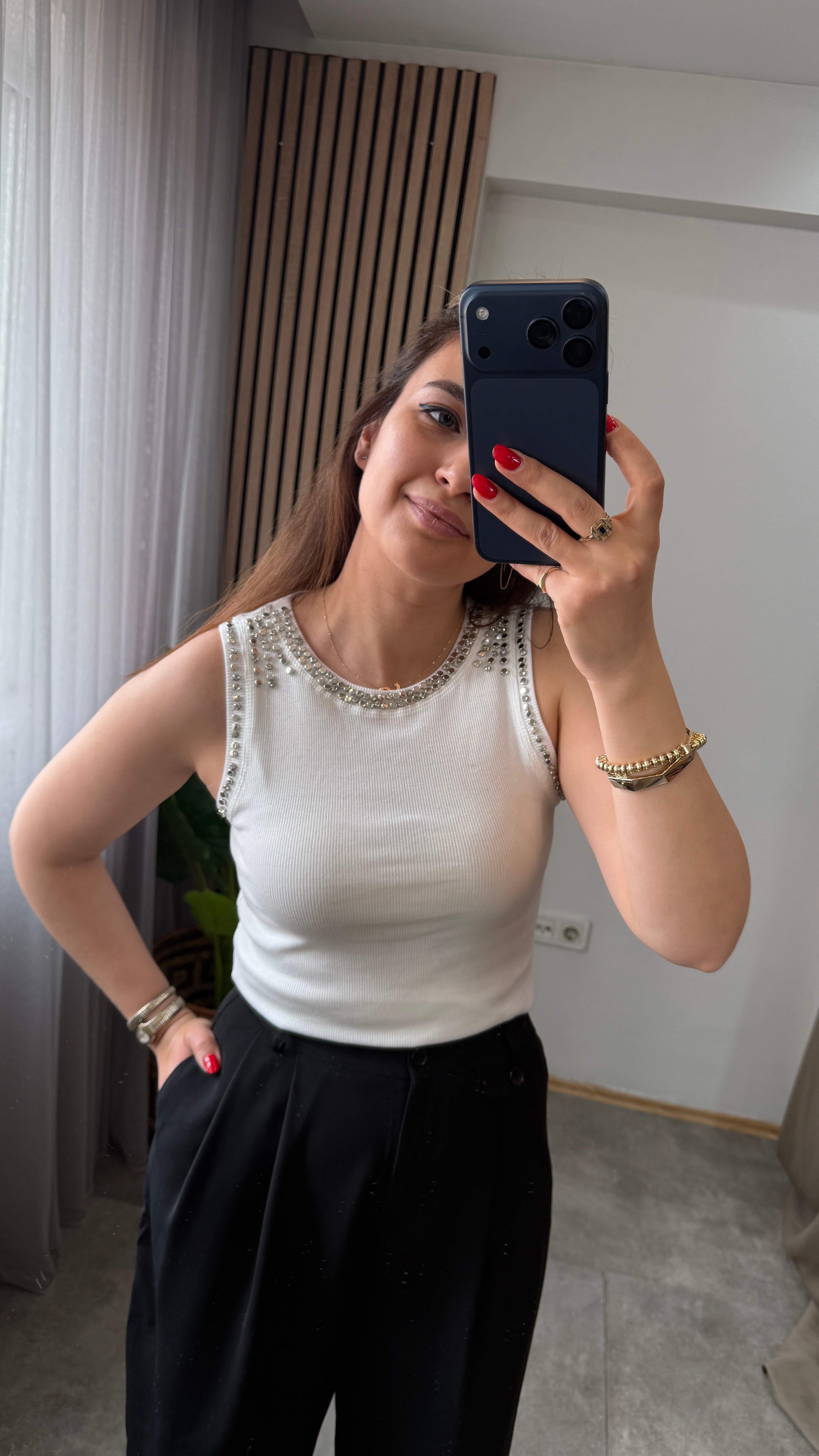 TAŞLI FİTİLLİ BODY BEYAZ 
