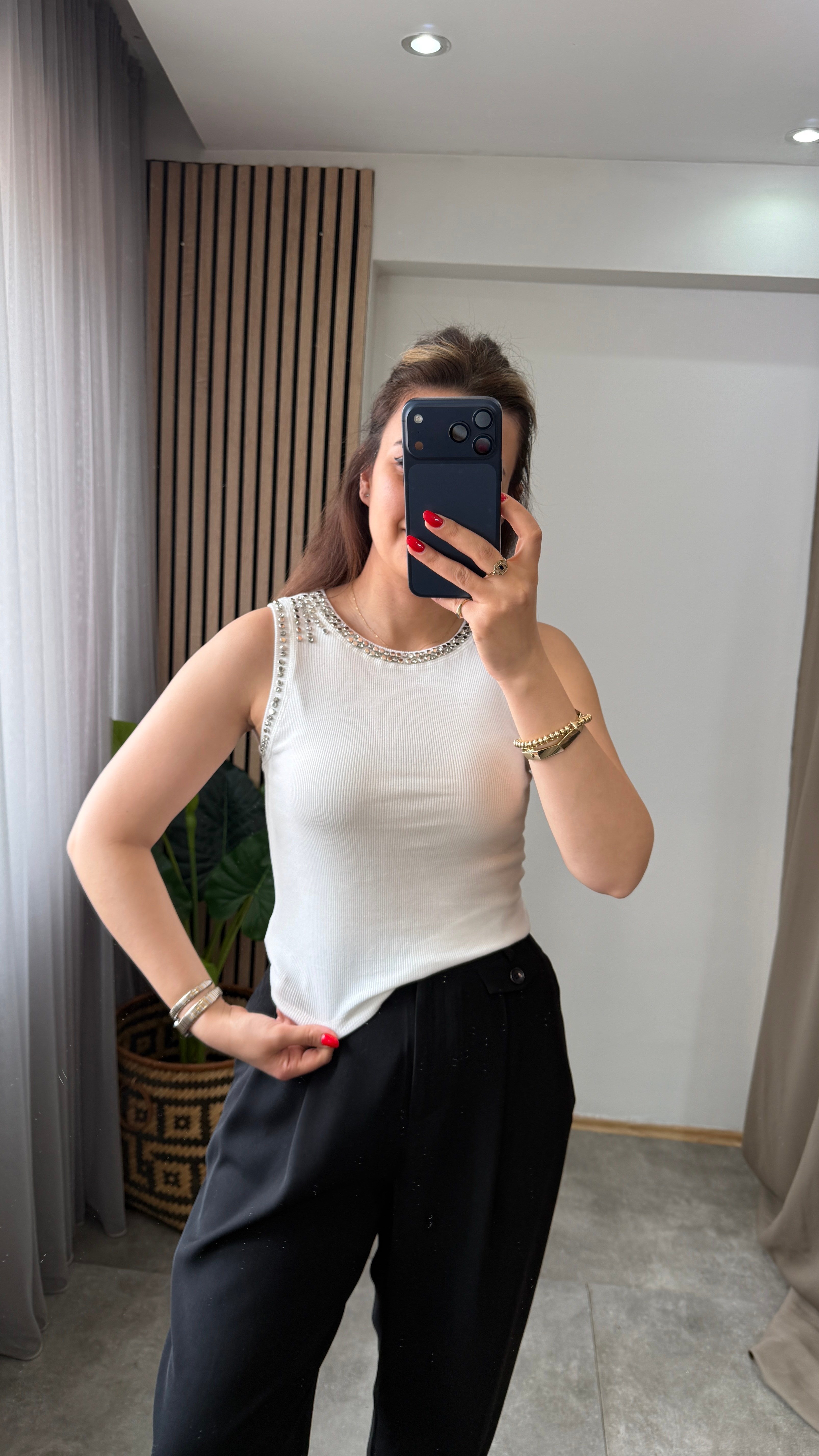 TAŞLI FİTİLLİ BODY BEYAZ 