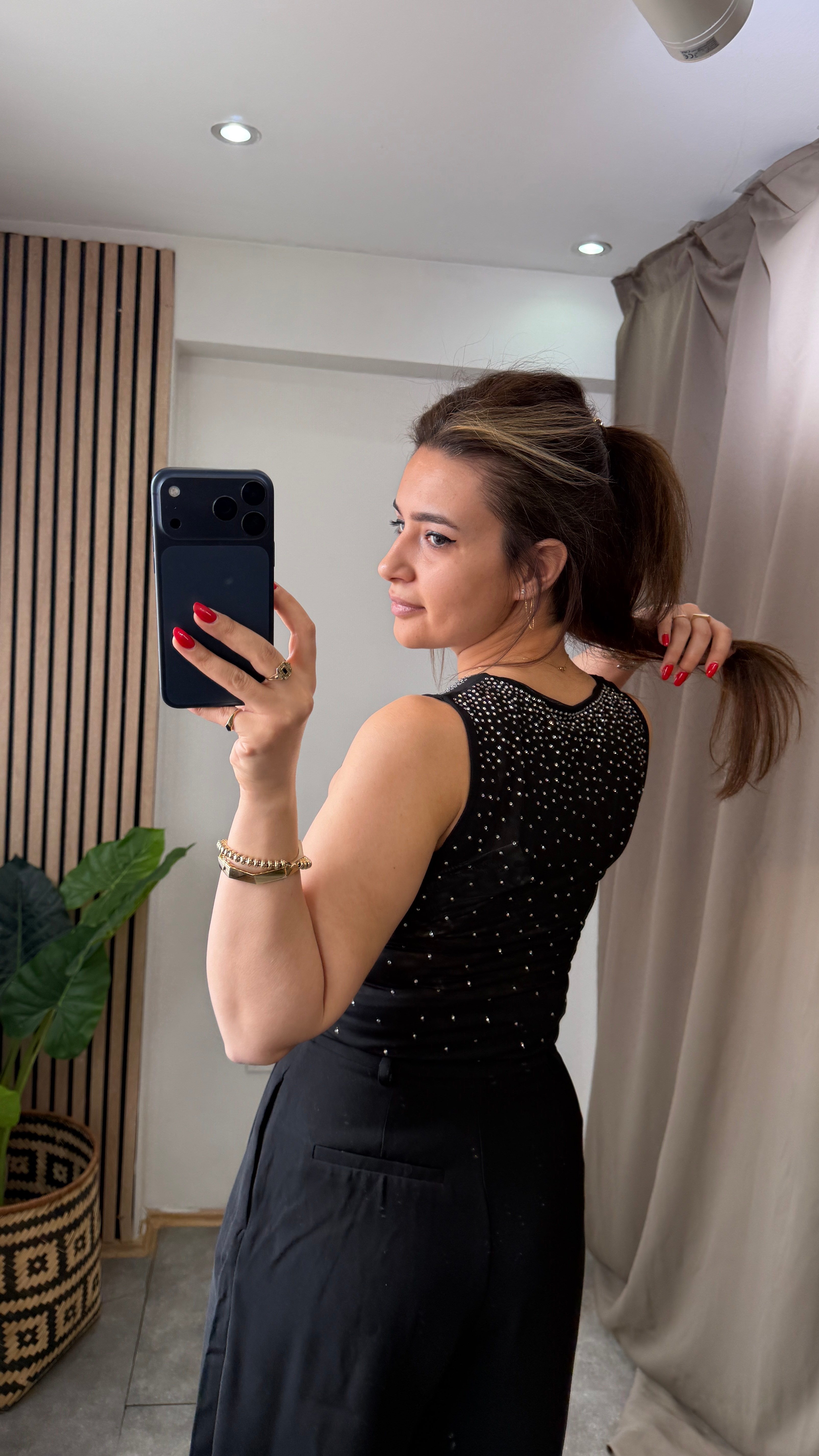 TAŞLI TÜL BLUZ 