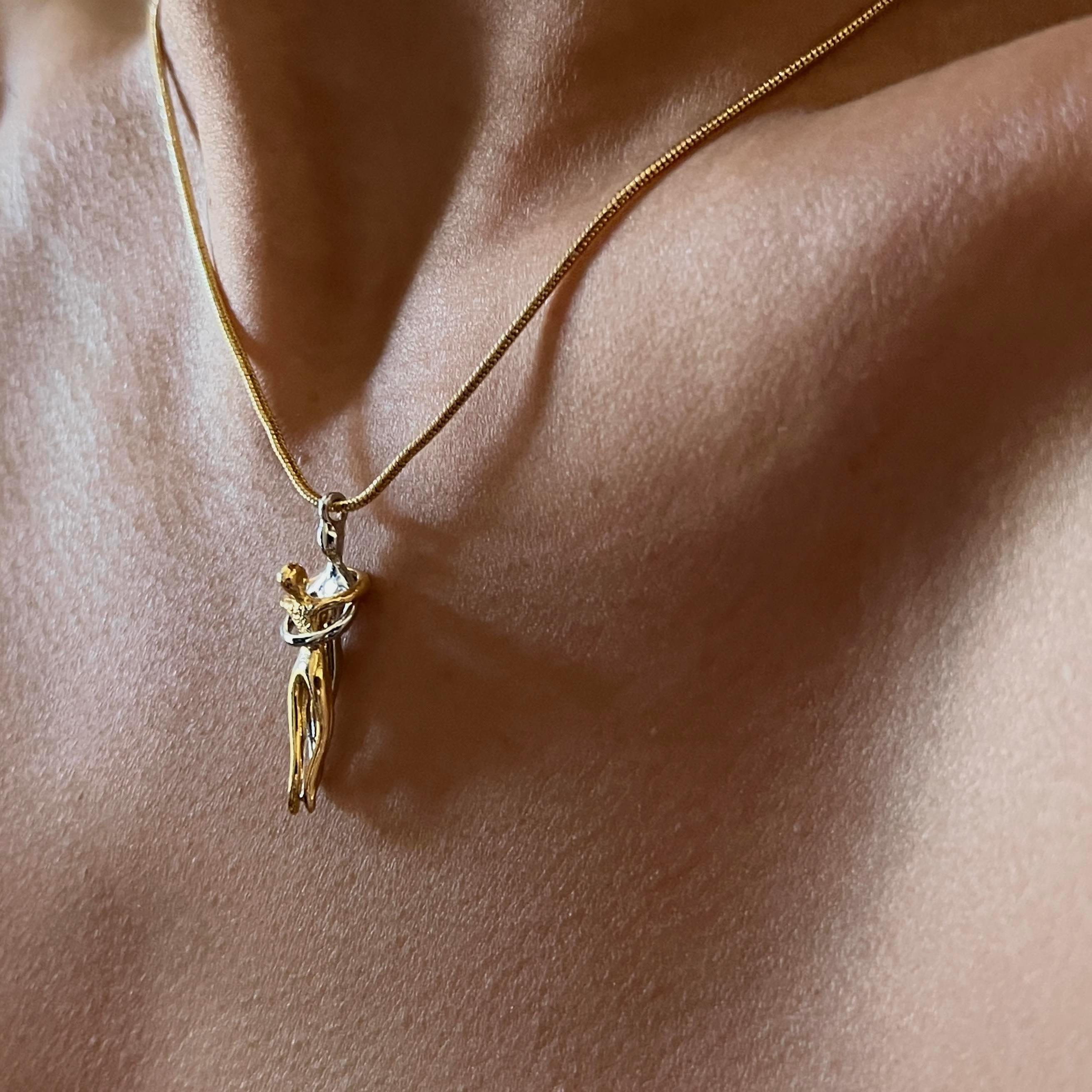 Dans Eden Sevgili Çift Kolyesi