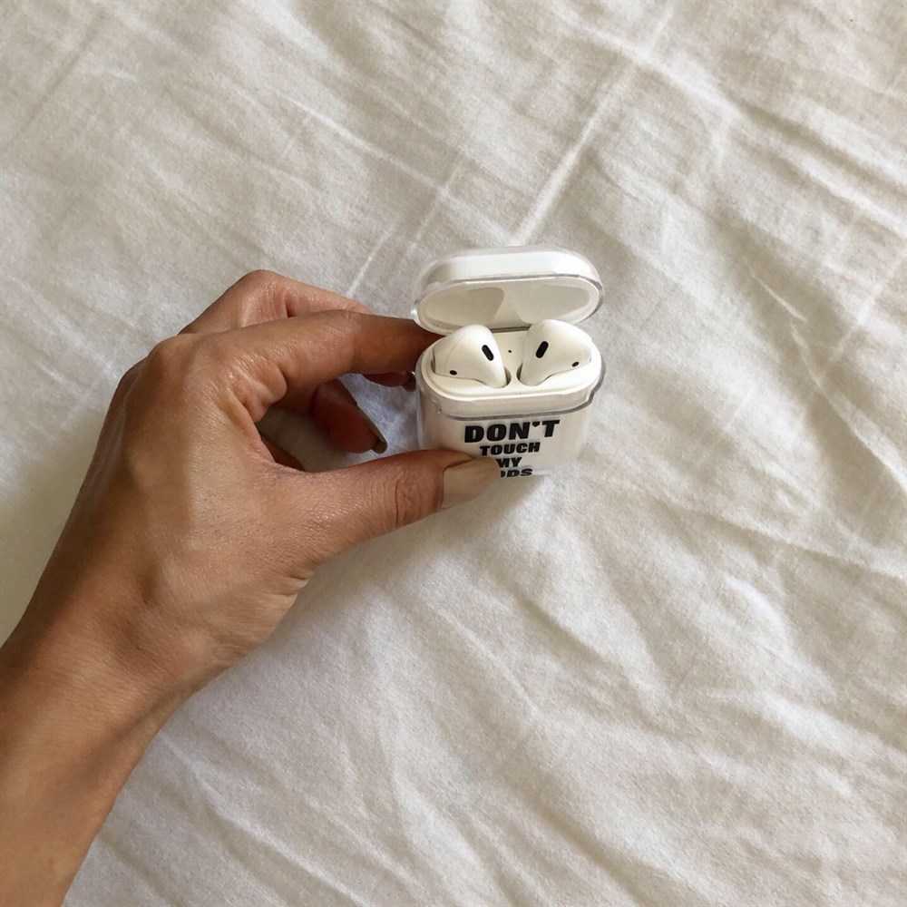 don’t touch my pods airpods case