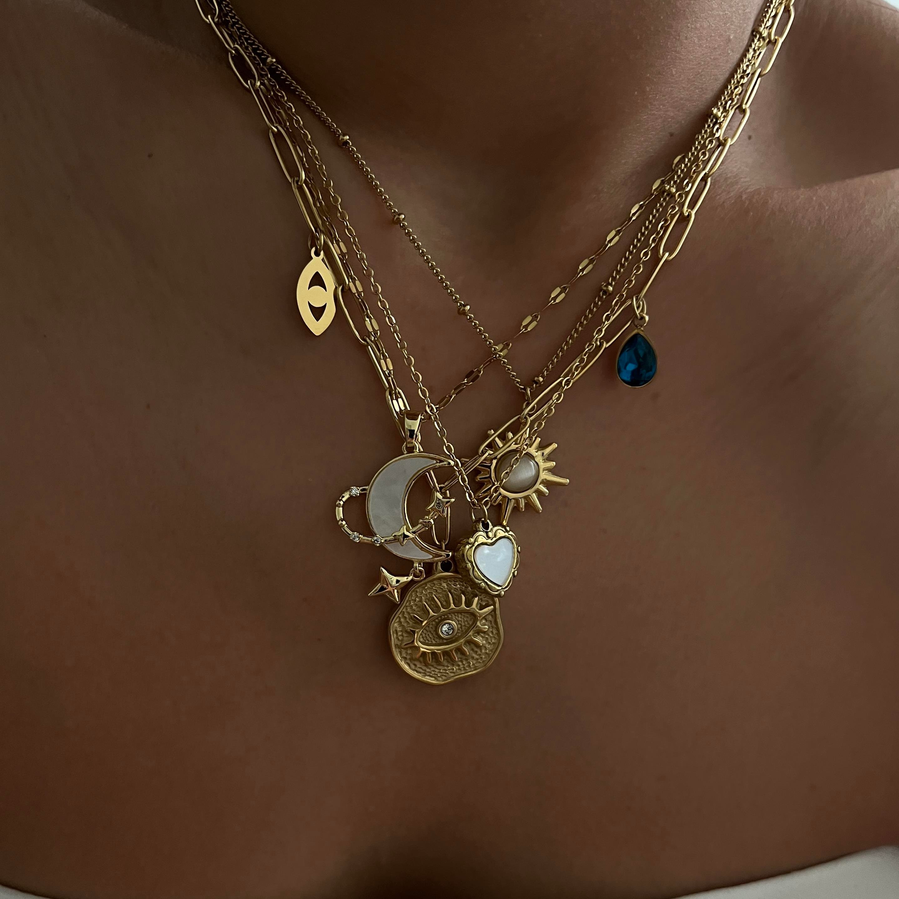 Mavi Taşlı Çelik Göz Kolye