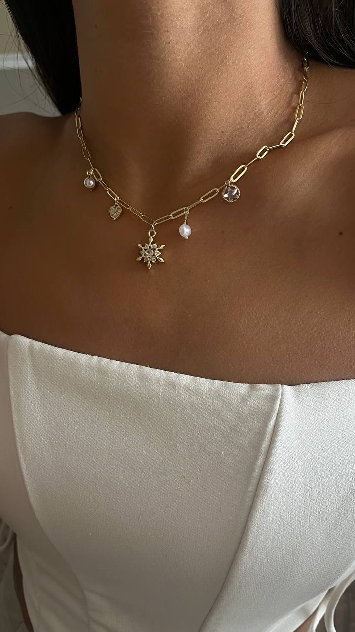 Motif Uçlu Charm Dolu Kolye
