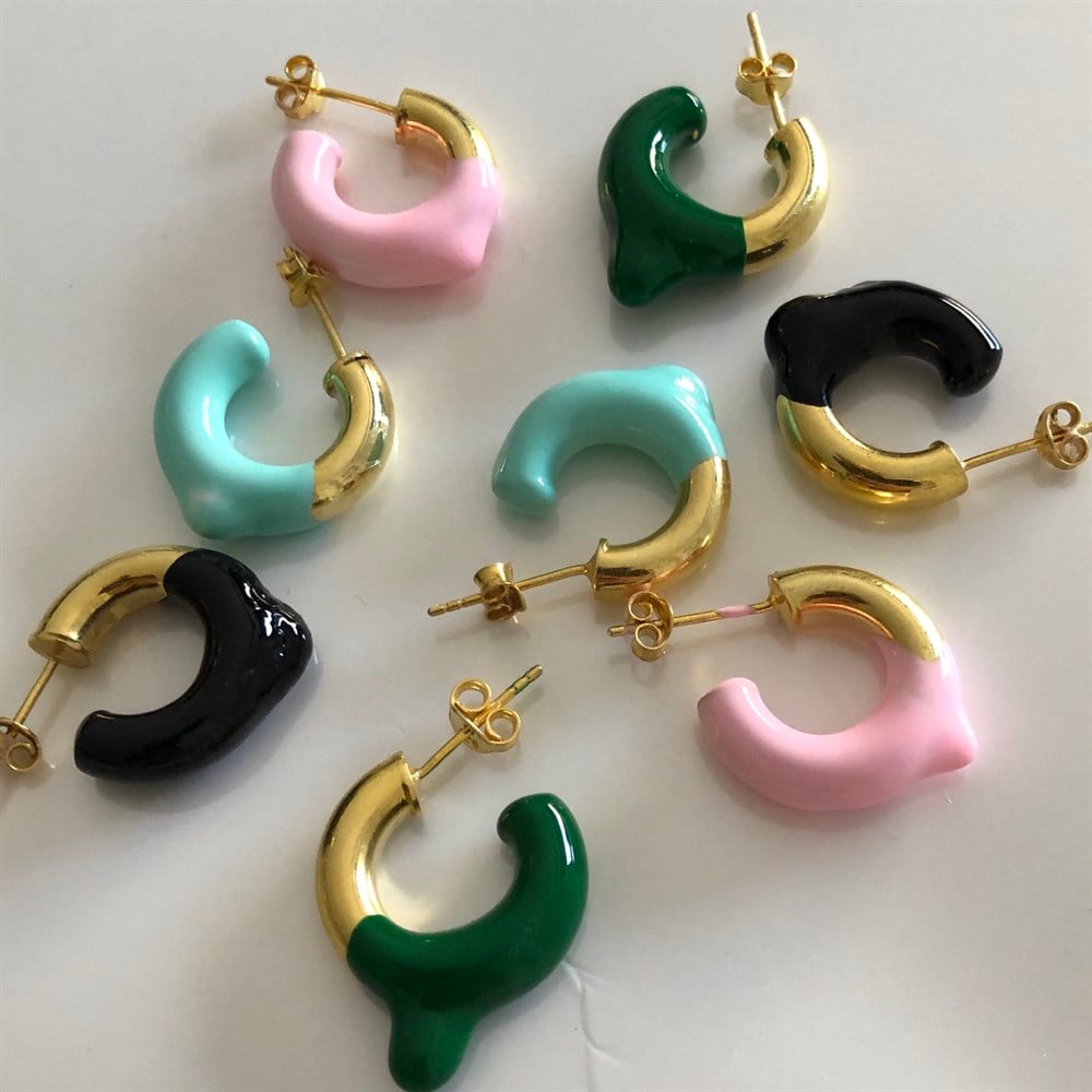 yarı siyah mineli gold halka küpe 925