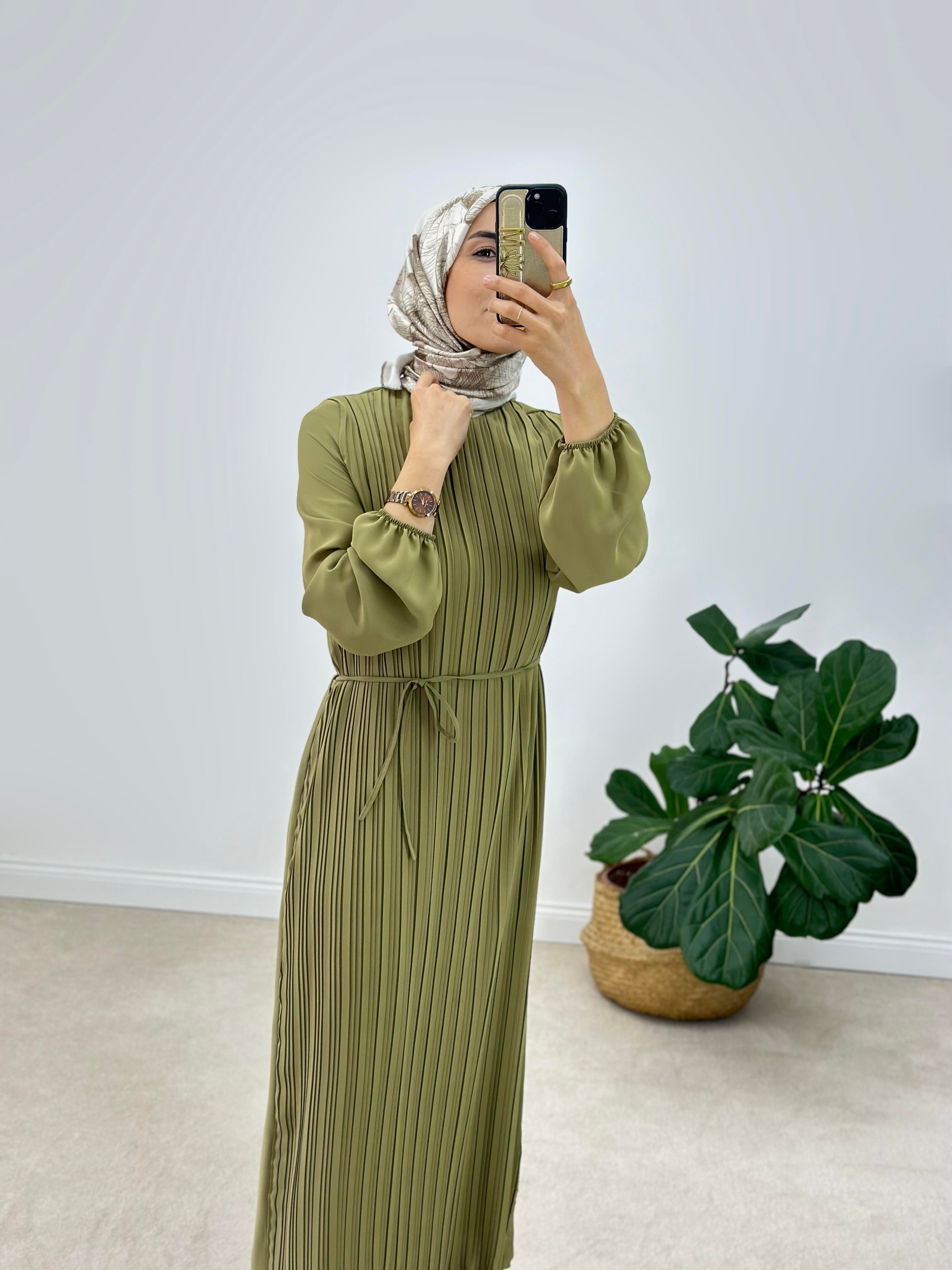 Armine Collection İpek Krep Kumaş Piliseli Ve Astarlı Elbise
