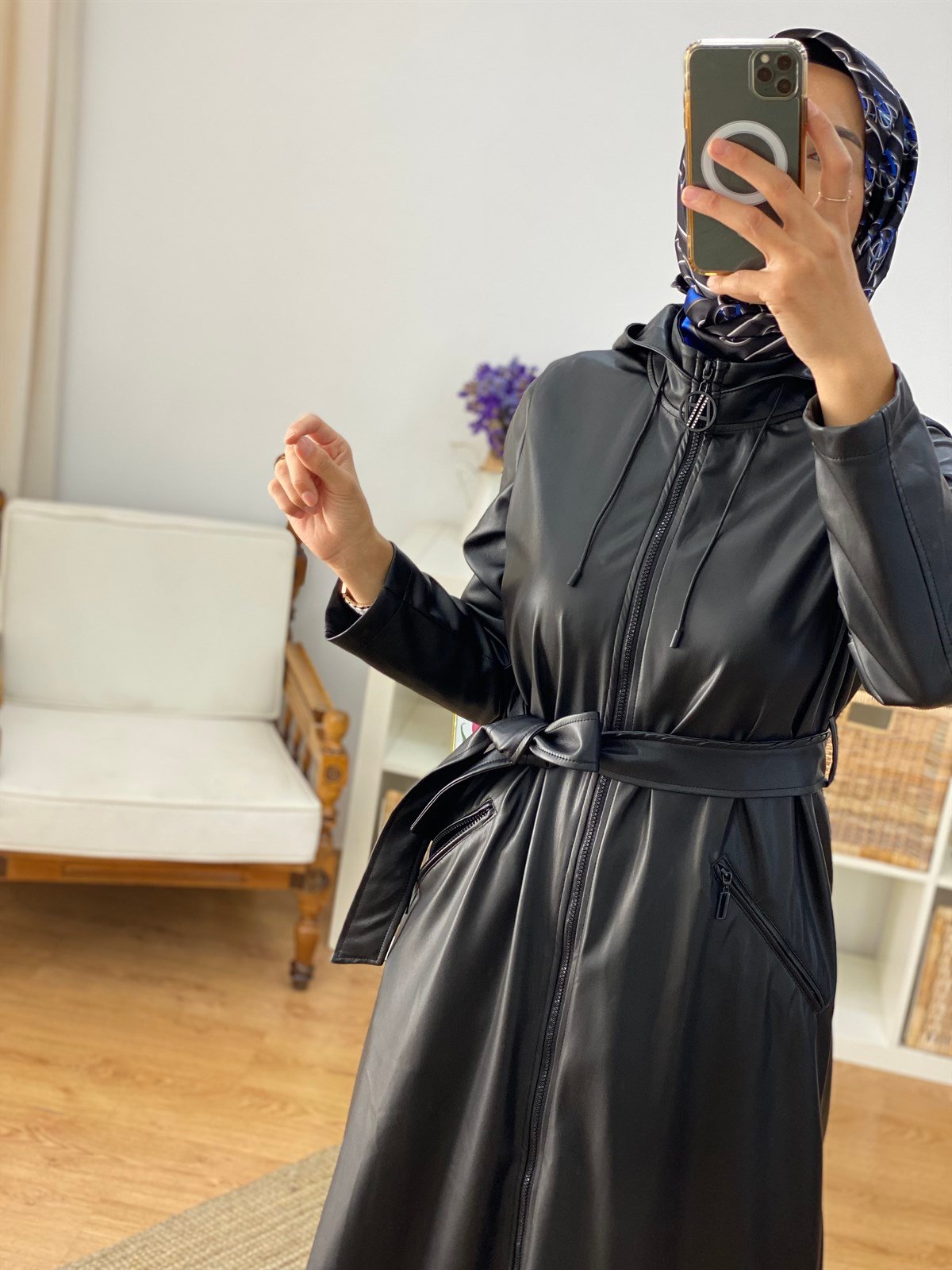 Armine Deri Kap