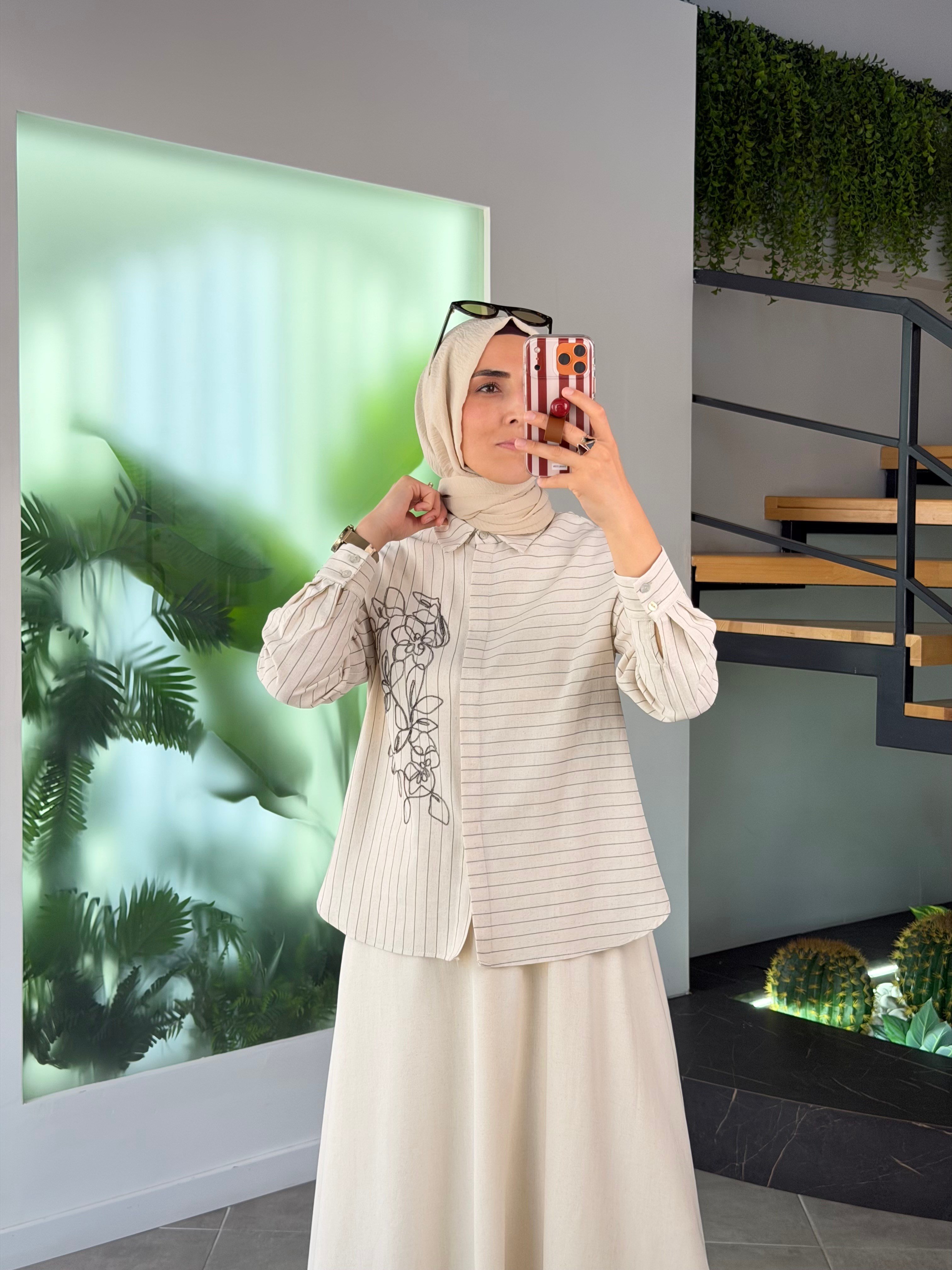 Armine Trend Ceketi Çizgili Nakış Detaylı Takım 26YT6126 Krem
