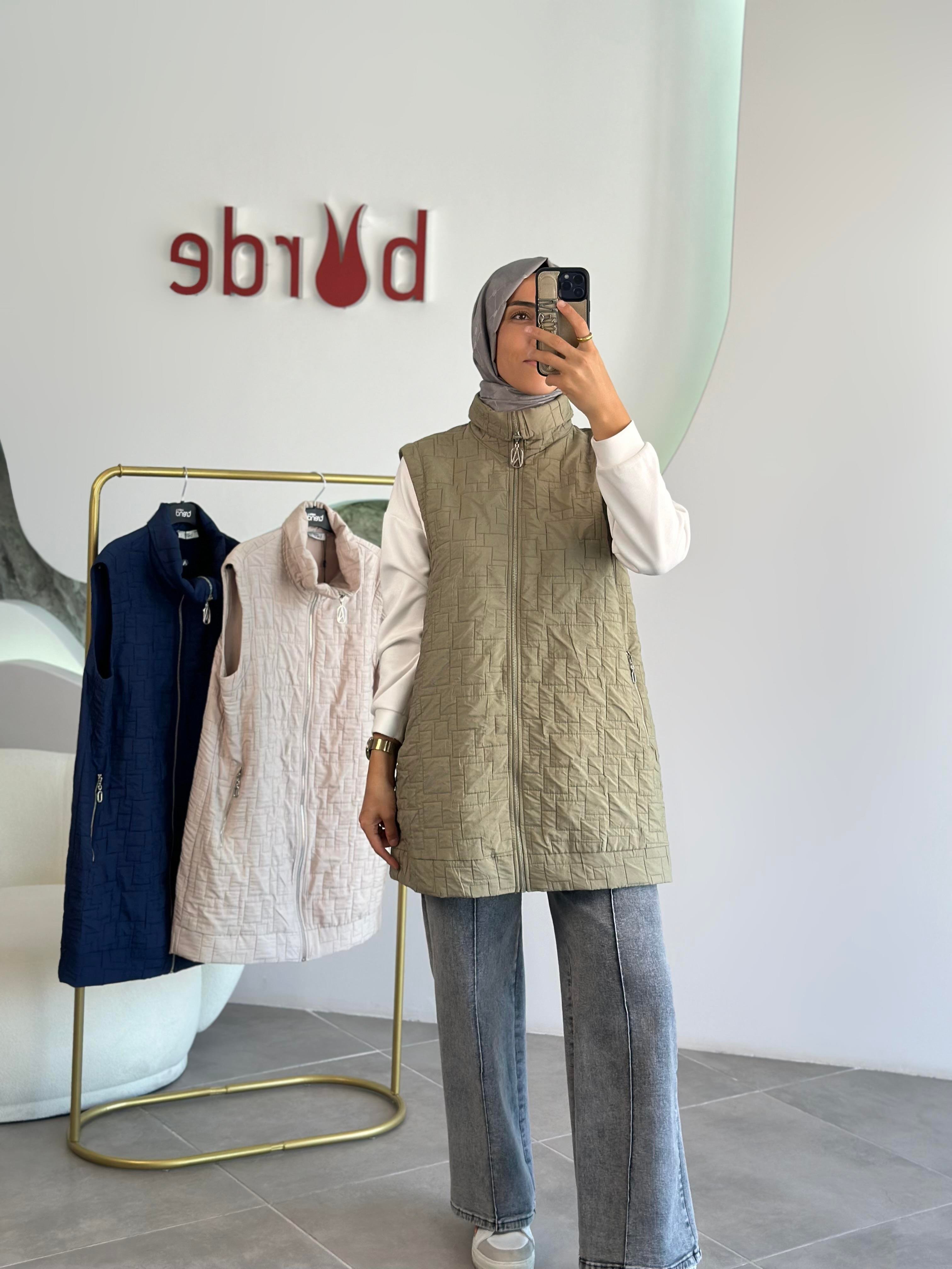 Armine Trend Dikiş Detaylı Fermuarlı Yelek 25KT535 Haki