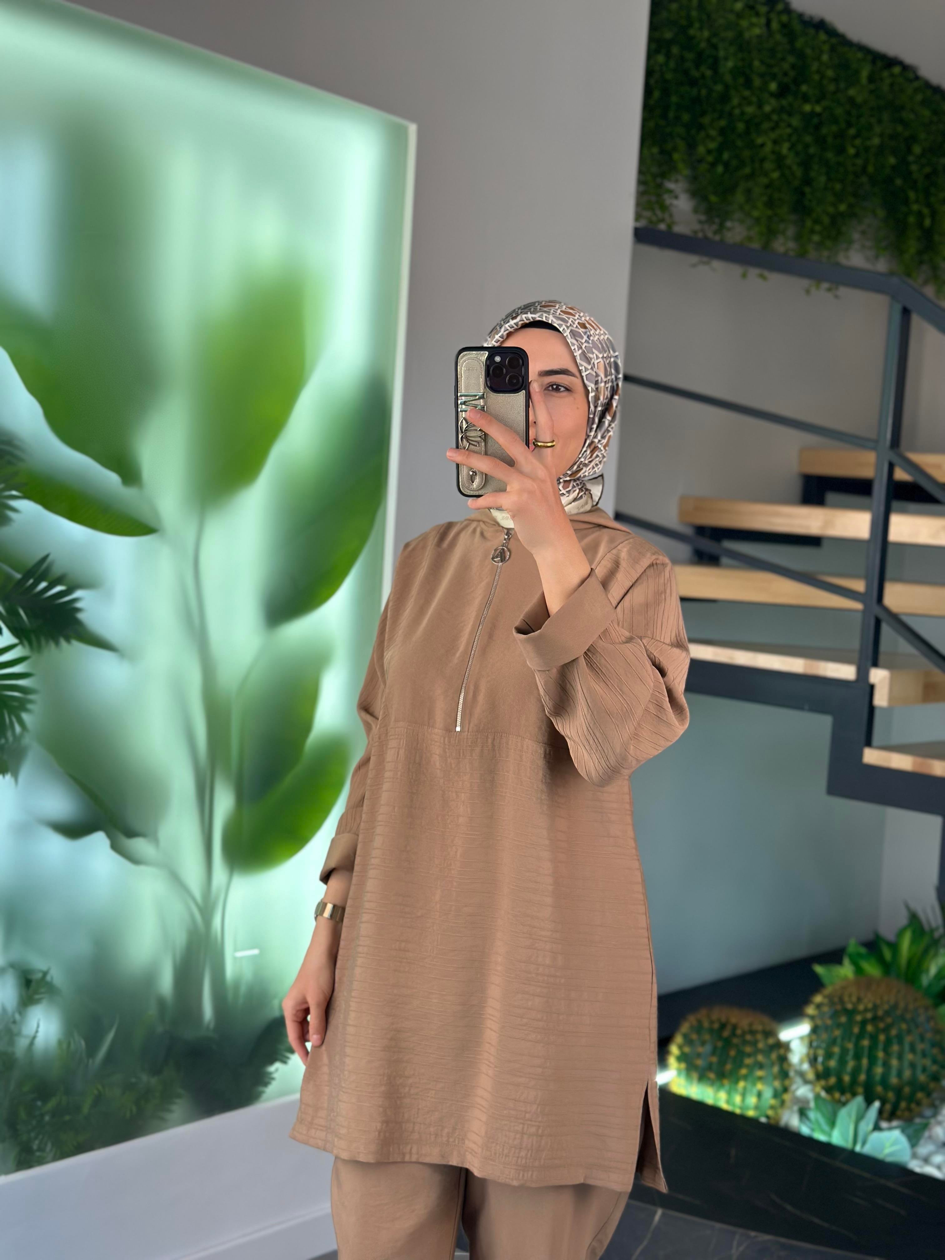 Armine Trend Kapüşonlu Takım 24YT673-1 Camel 