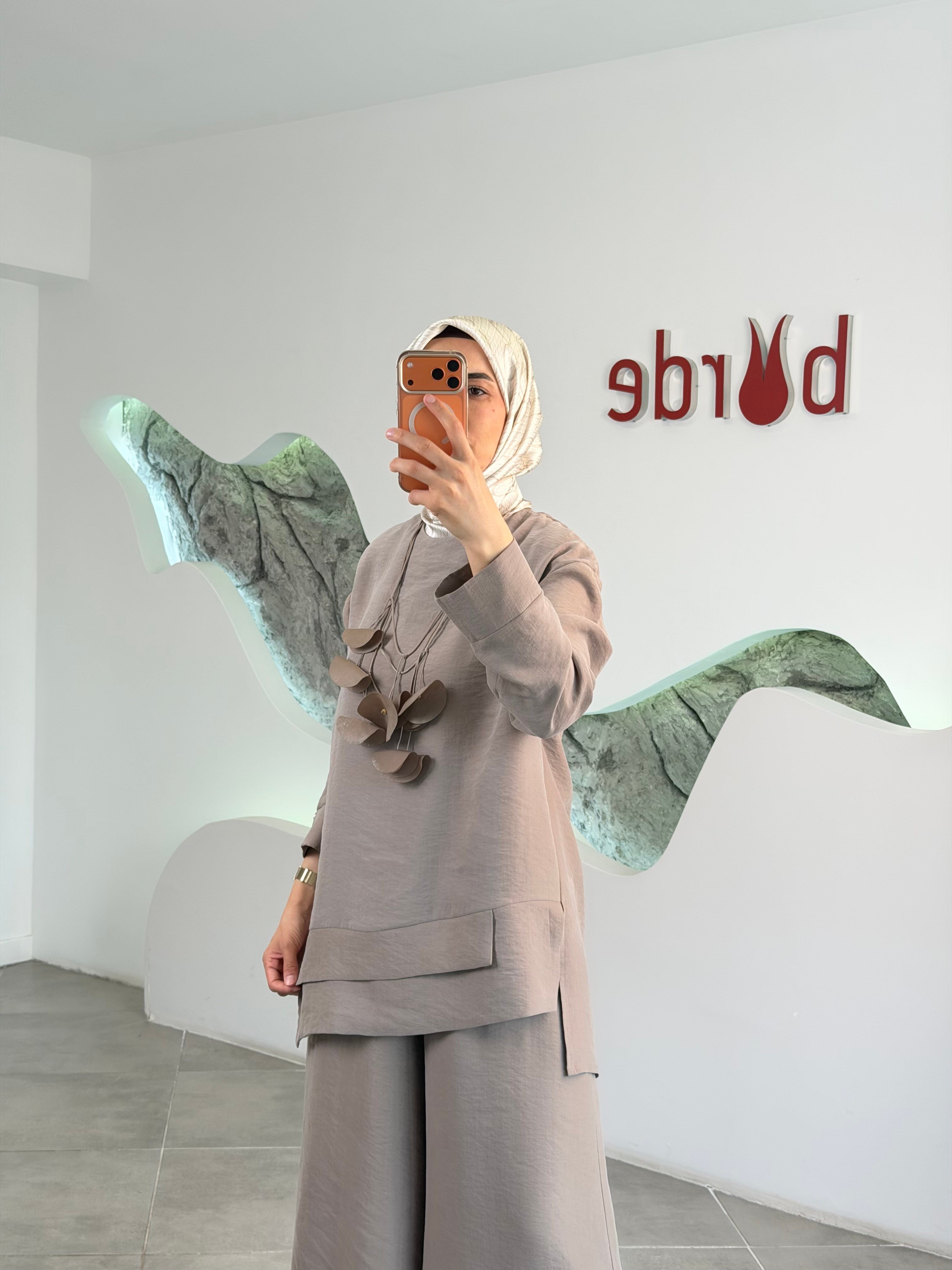 Armine Trend Kolye Detaylı Takım