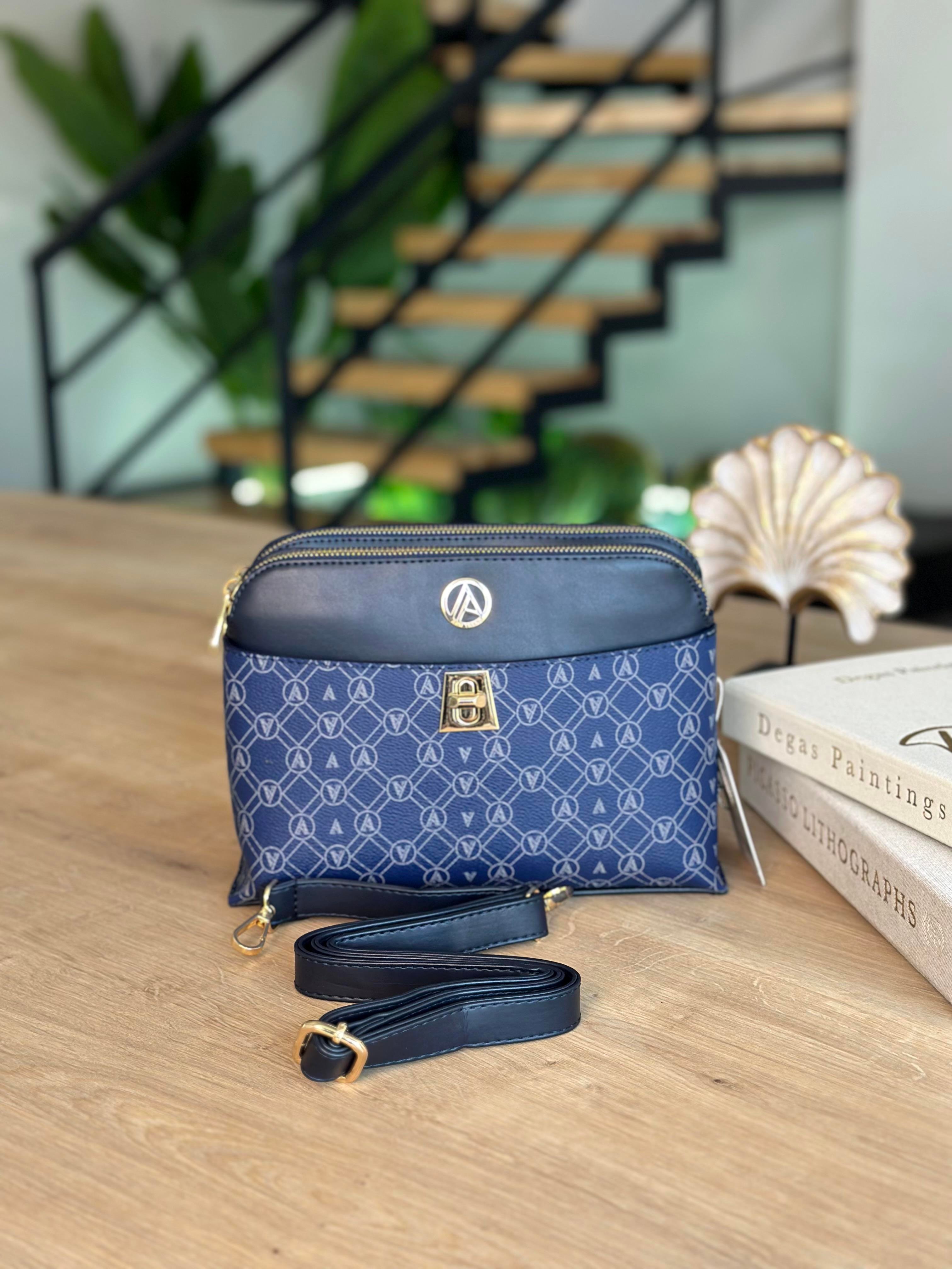Armine Trend Logolu Omuz Çantası ARM115-1 Lacivert 