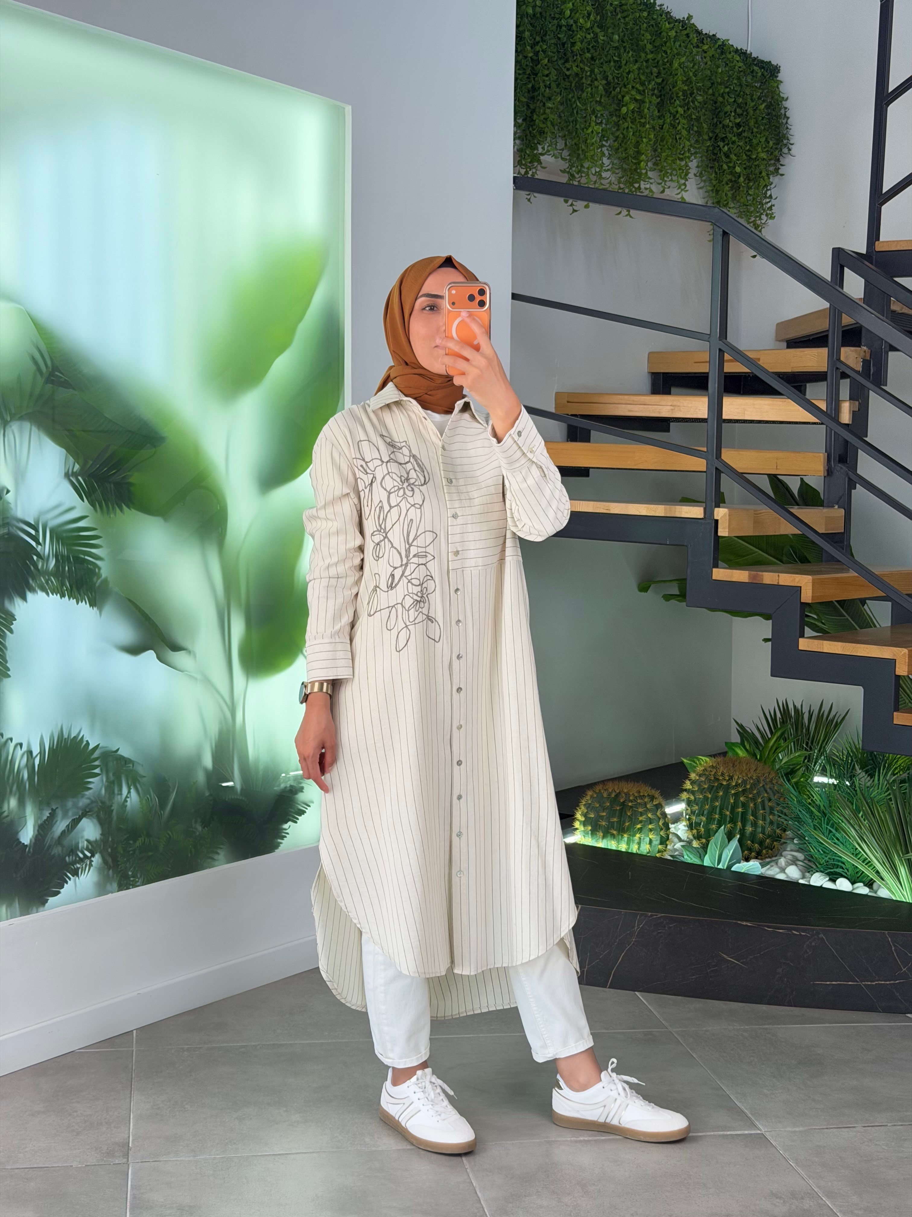 Armine Trend Nakışlı Çizgili Uzun Gömlek 26YT440 Krem