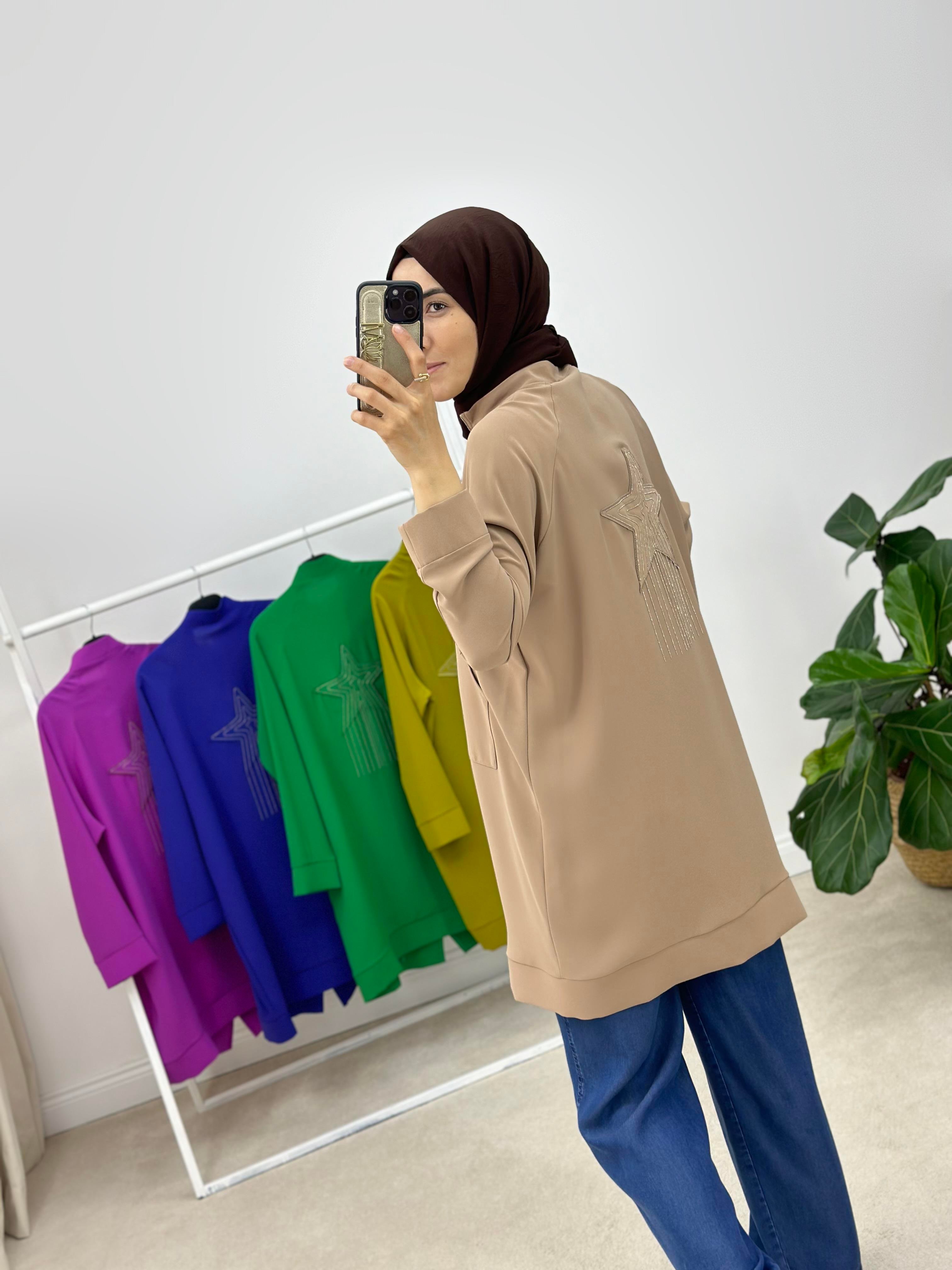 Armine Trend Sırtı Yıldızlı Ceket