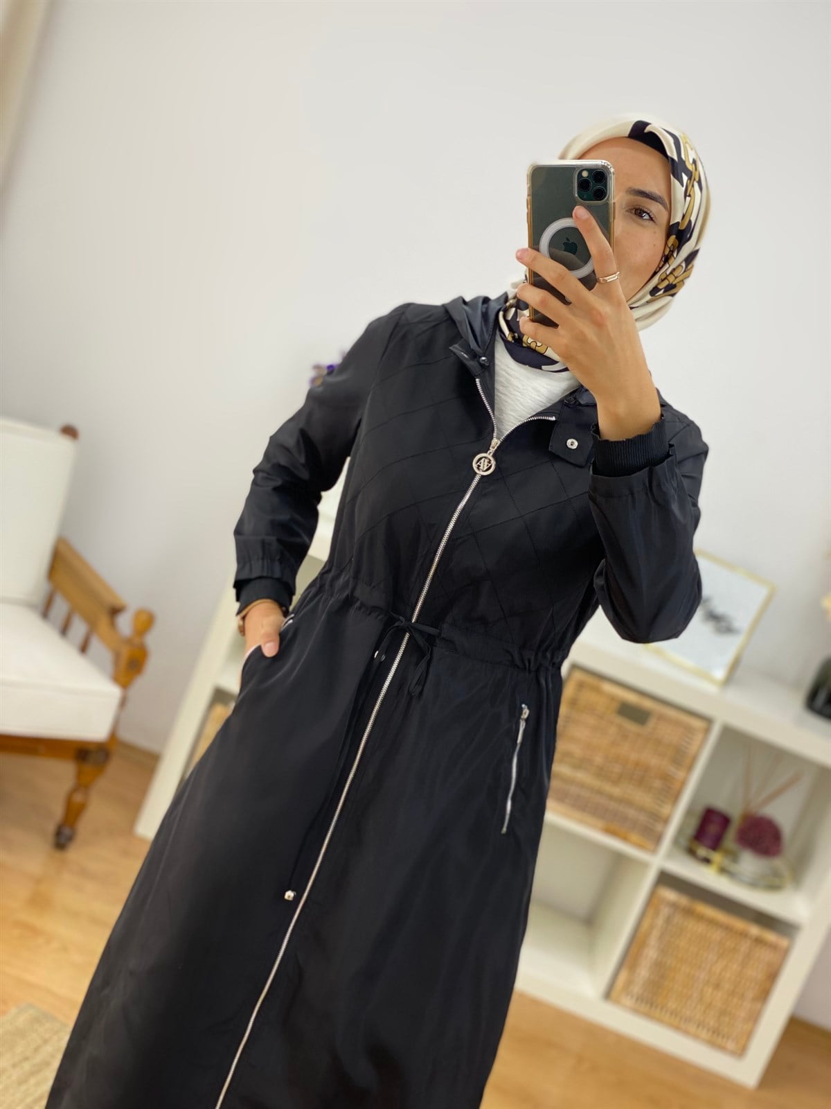 Armine Yağmurluk