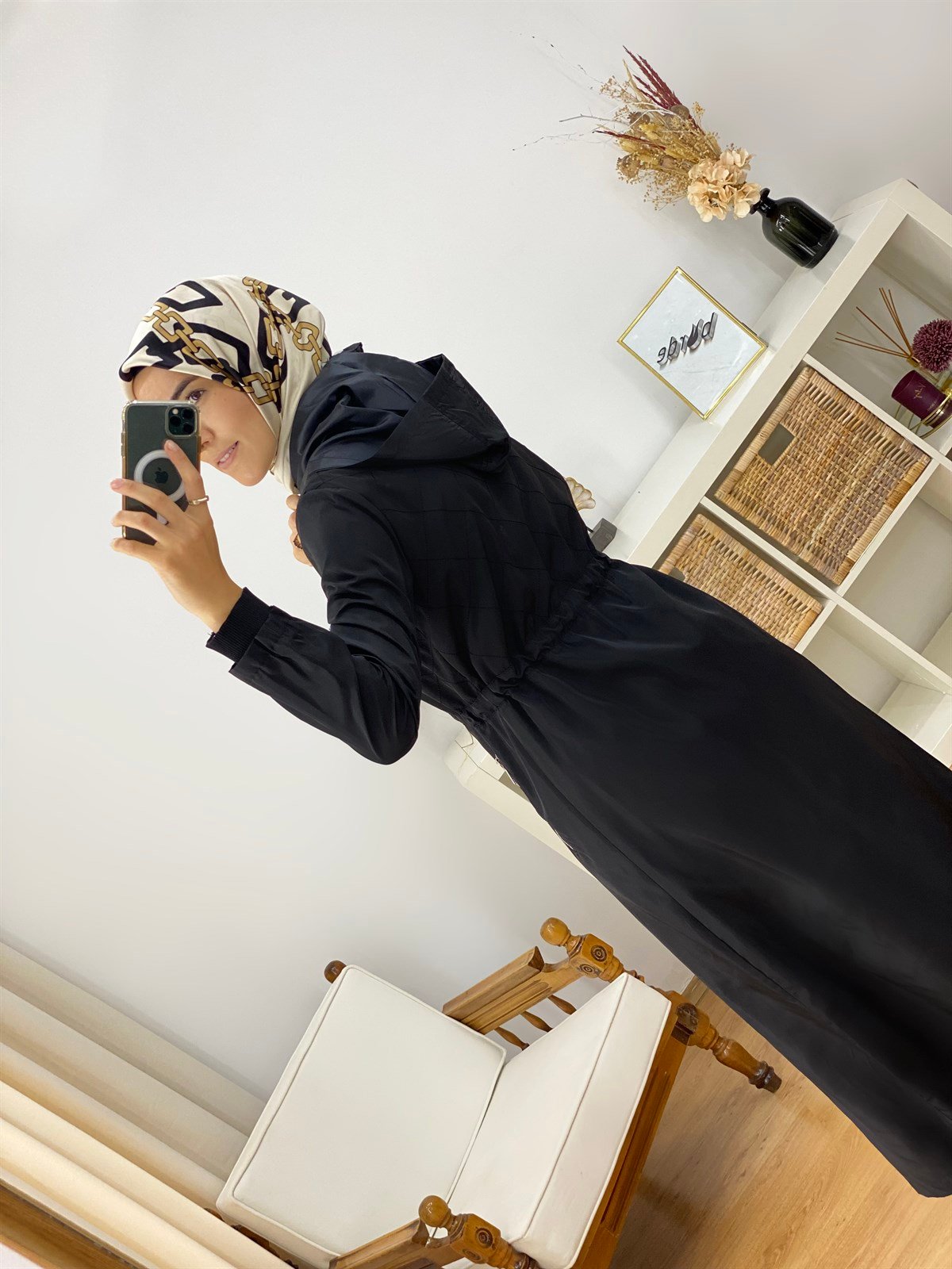 Armine Yağmurluk