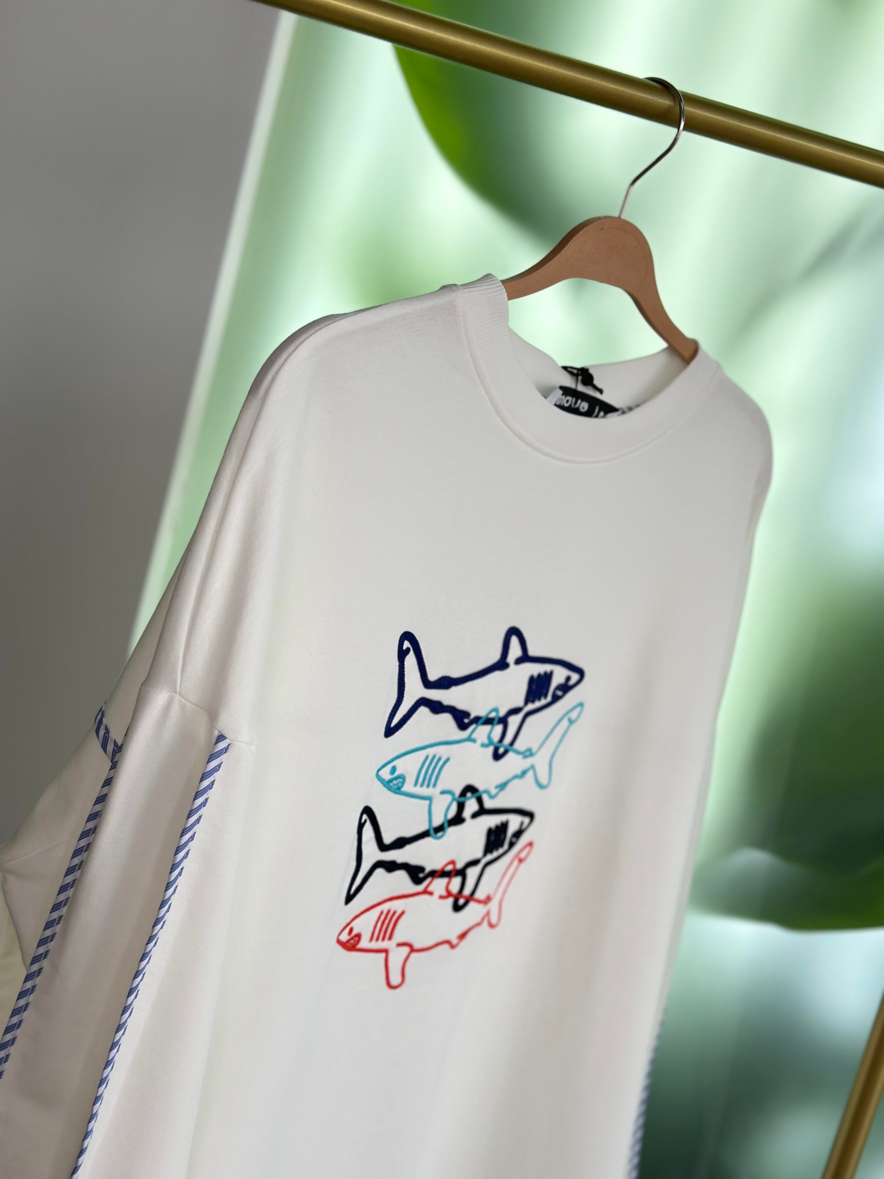 Balık Nakışlı Ekru Renk Basic Kadın Sweatshirt
