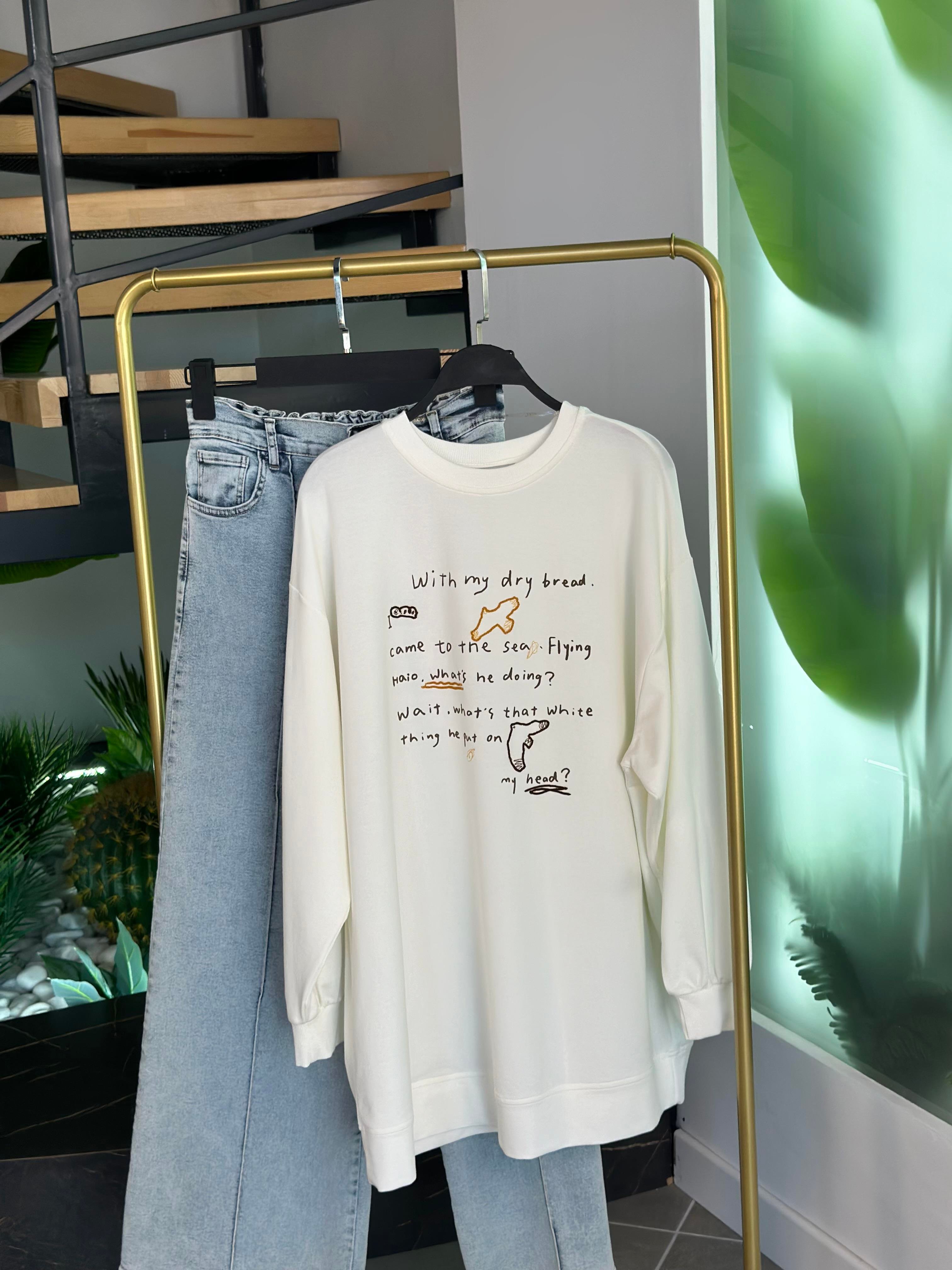 Baskı Ve Nakış Detaylı Ekru Renk Kadın Sweatshirt 