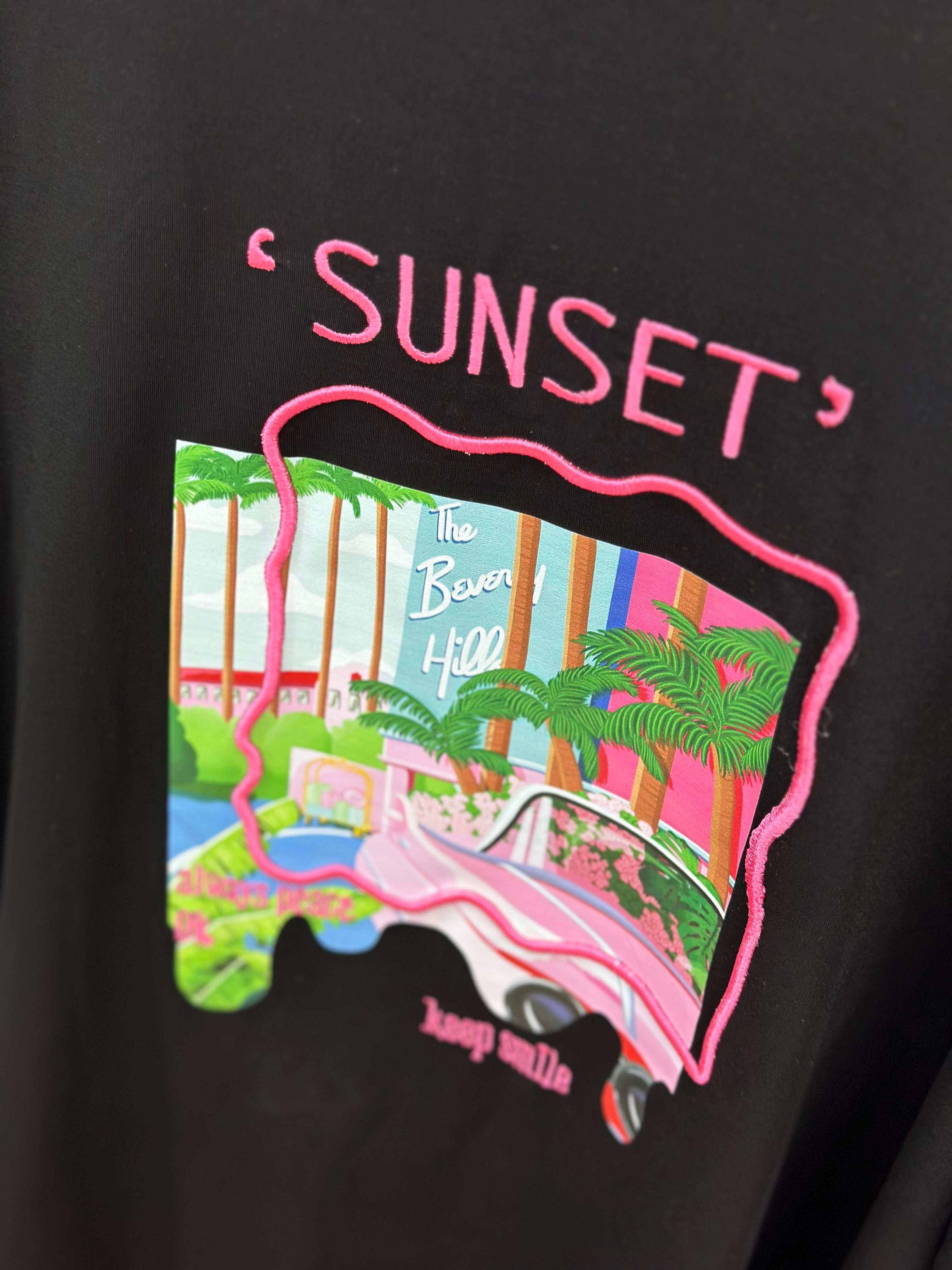 Baskı ve Nakış Detaylı Tshirt