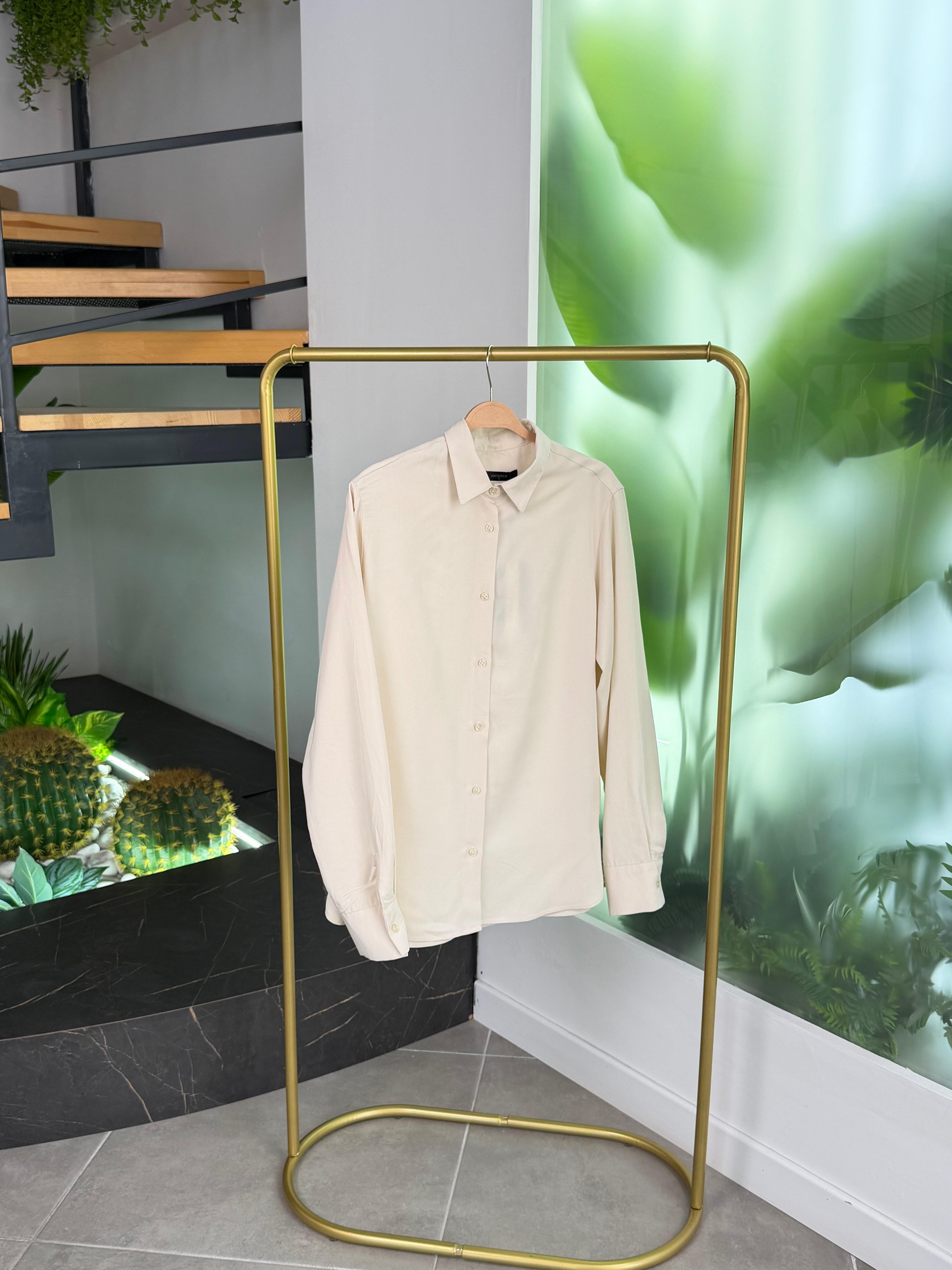 Bej Renk Lyocell  Kumaş Basıc Gömlek